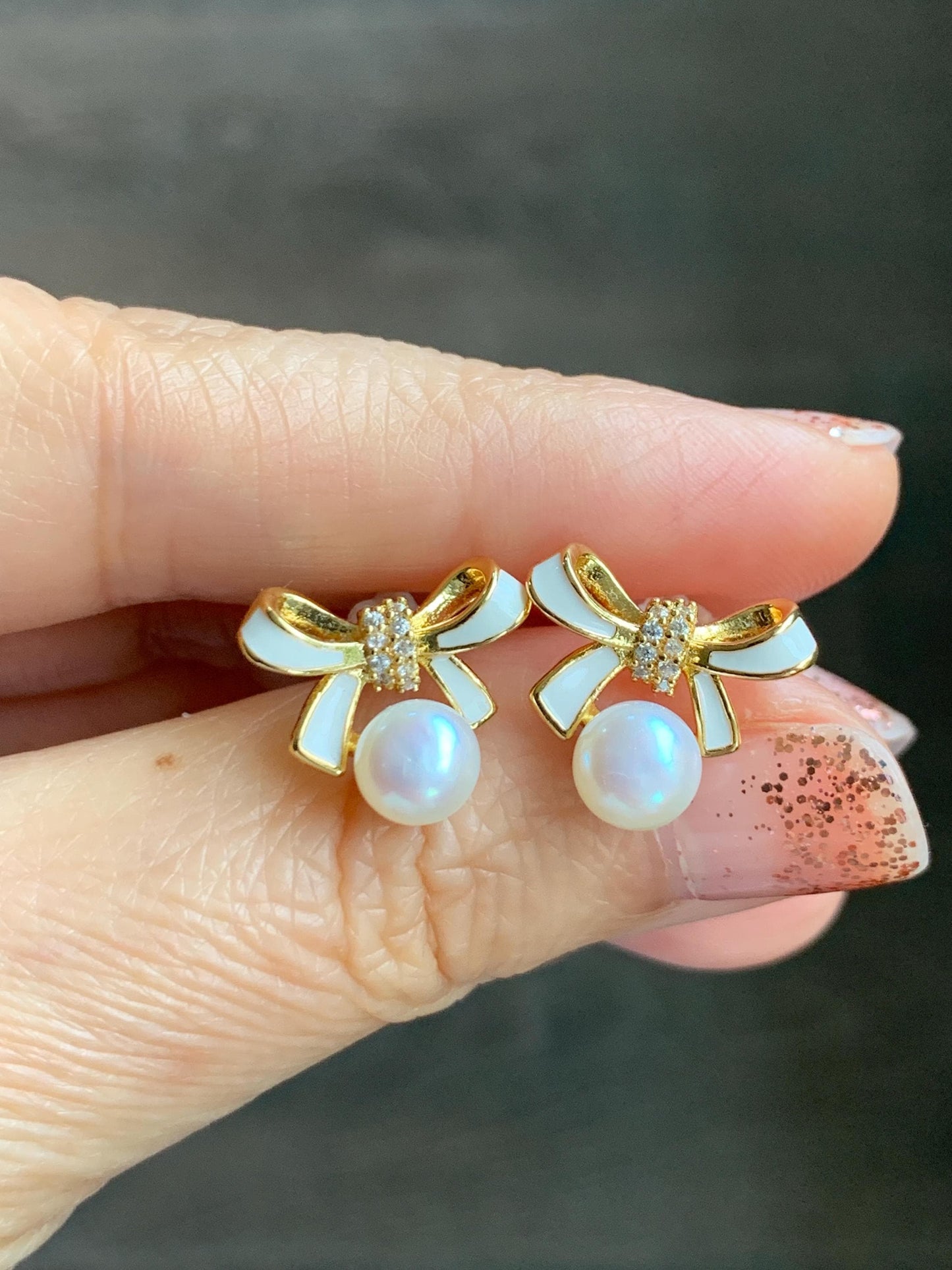 Natural Untreated Freshwater White Button Pearl Bow Stud Earrings Sterling Silver Posts Enamel 6.3mm 天然淡水白珍珠蝴蝶结纯银针包金耳钉 D