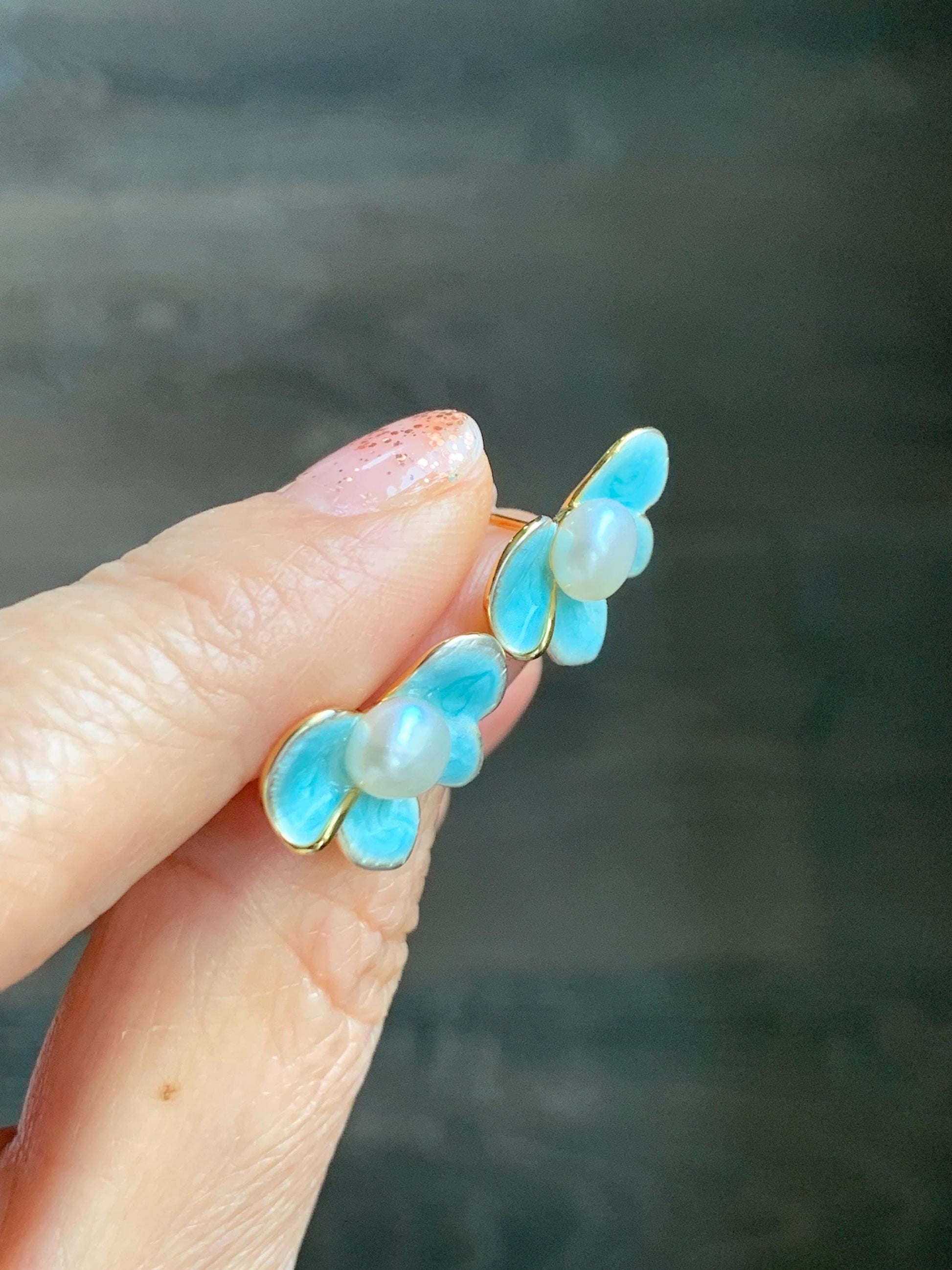 Natural Untreated Freshwater White Button Pearl Bow Stud Earrings Sterling Silver Posts Blue Enamel 6.3mm 天然淡水白珍珠蝴蝶结纯银针包金耳钉 E