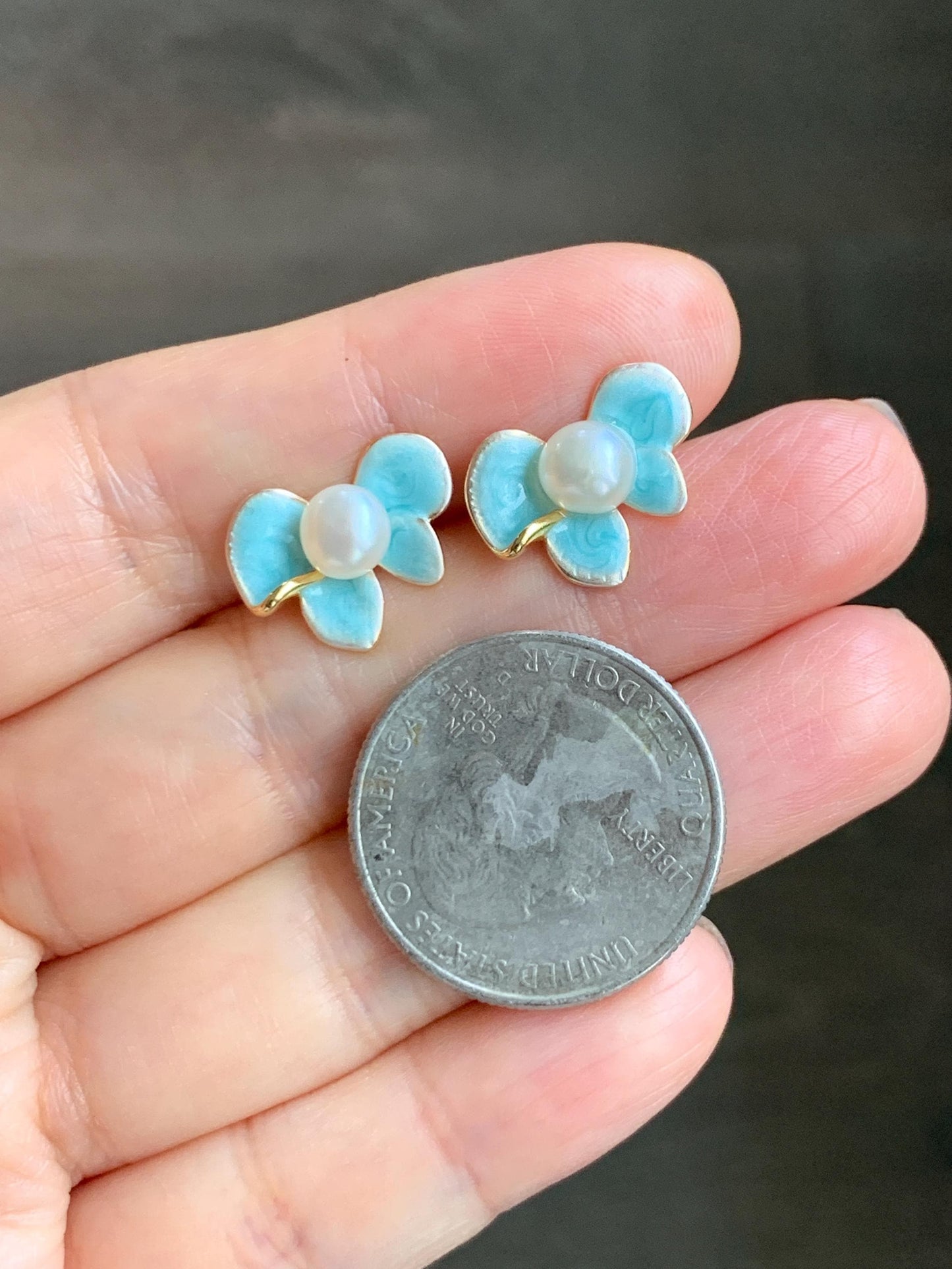 Natural Untreated Freshwater White Button Pearl Bow Stud Earrings Sterling Silver Posts Blue Enamel 6.3mm 天然淡水白珍珠蝴蝶结纯银针包金耳钉 E