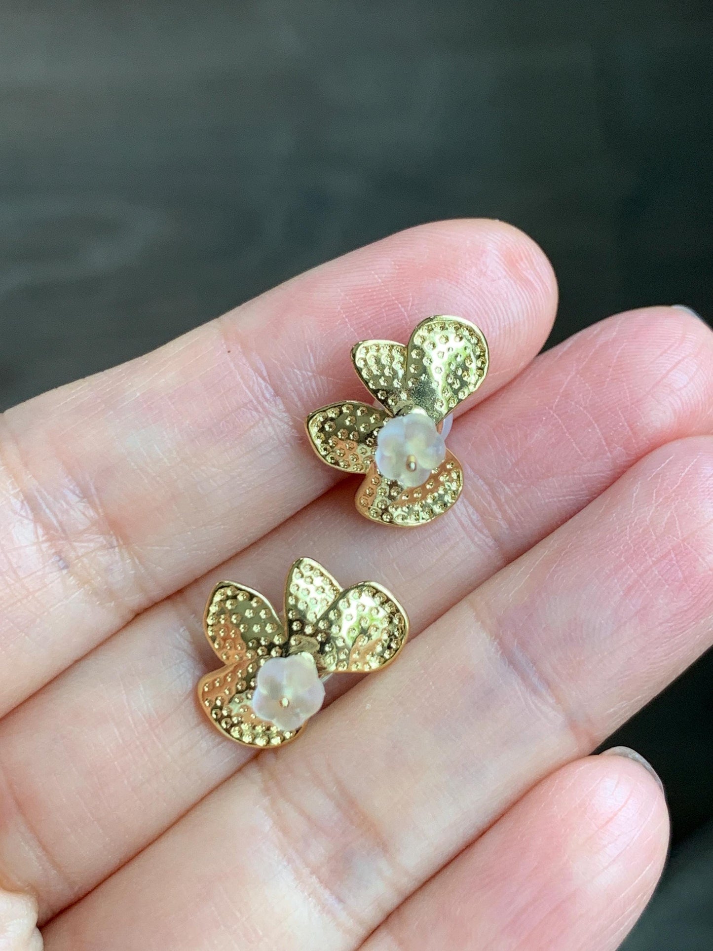 Natural Untreated Freshwater White Button Pearl Bow Stud Earrings Sterling Silver Posts Blue Enamel 6.3mm 天然淡水白珍珠蝴蝶结纯银针包金耳钉 E
