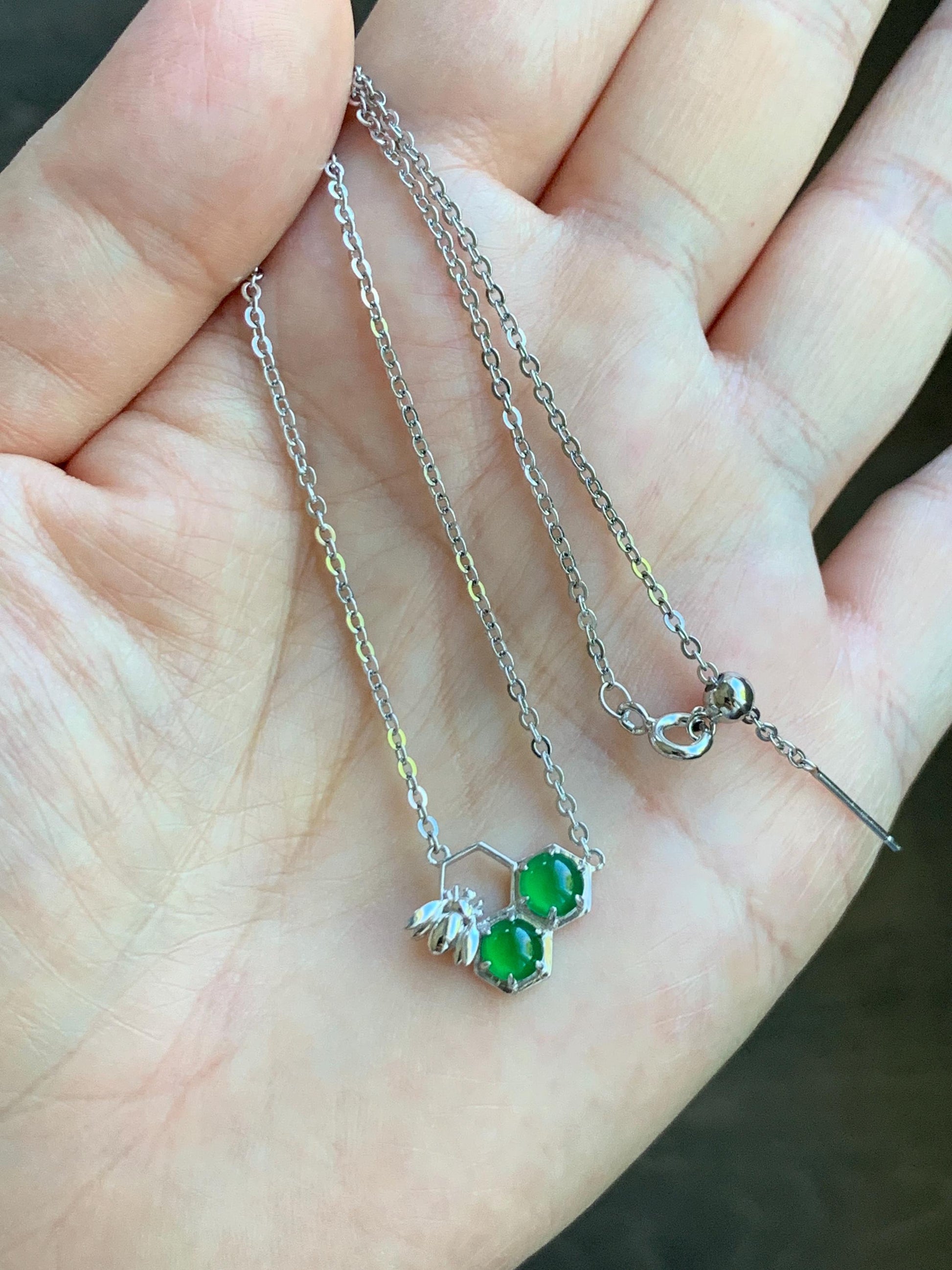 Certified Natural Grade A Guatemalan Icy Translucent Vibrant Green Jadeite Honeycomb Necklace Sterling Silver Adjustable 天然冰危绿翡翠蜂巢镶嵌项链 487