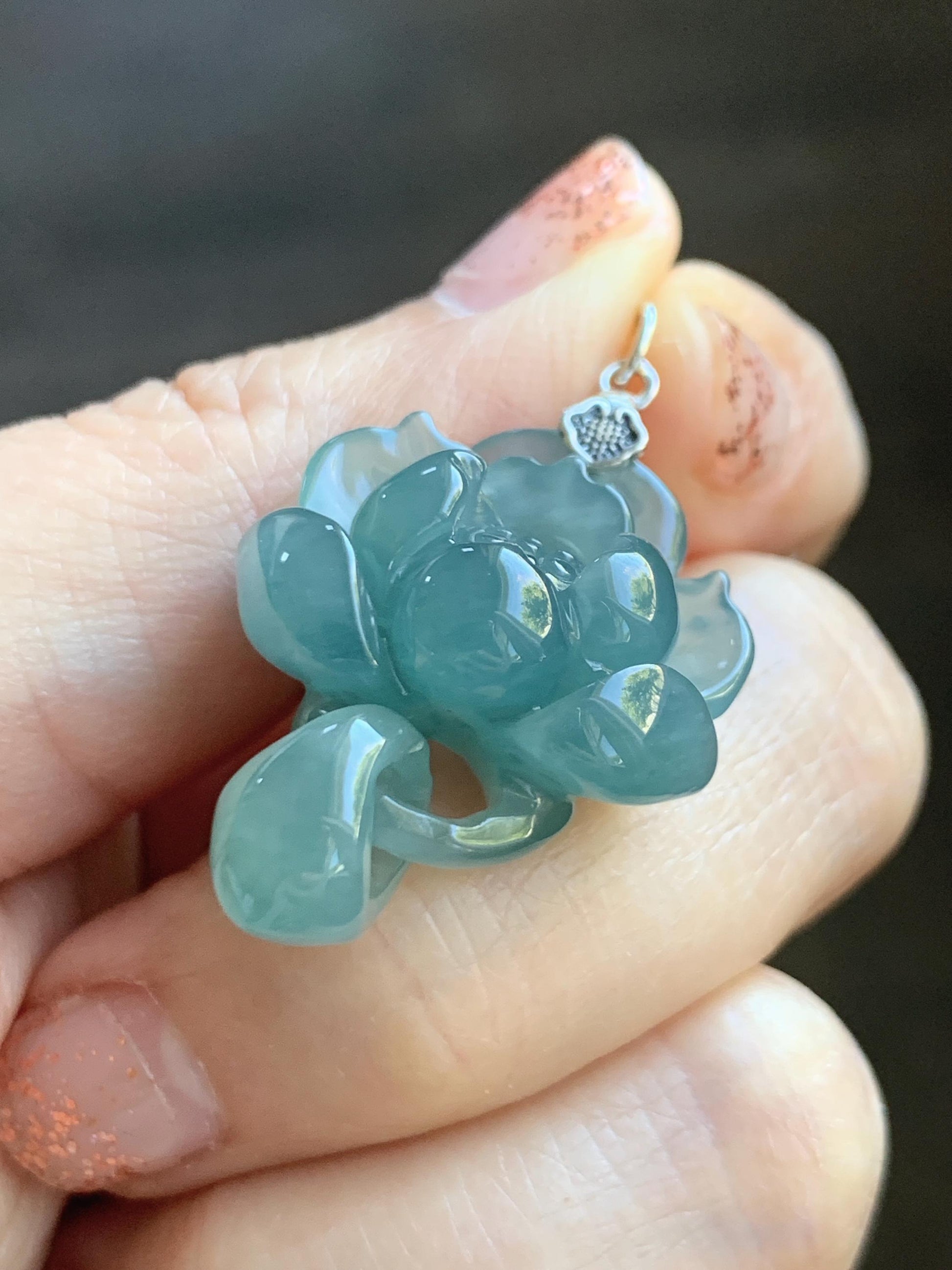 Natural Grade A Guatemalan Icy Translucent Teal Blue Jade Jadeite Lotus Flower Pendant Sterling Silver 8g 天然冰胶危蓝翡翠莲花吊坠 WLH316C