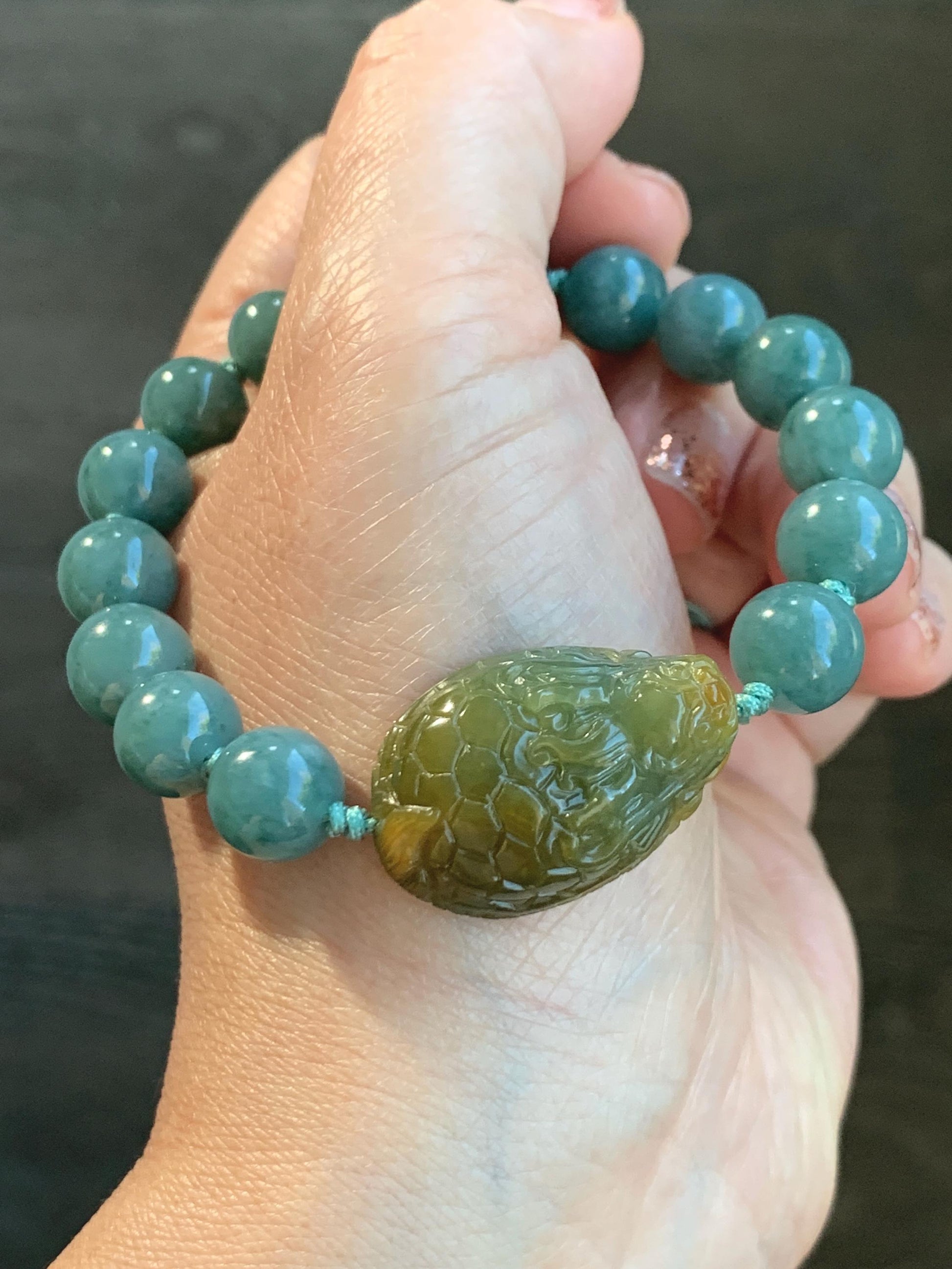 Natural Grade A Guatemalan Translucent Yellow Marbled Jade Jadeite Dragon Turtle Dark Teal Beaded Bracelet 7.75” 33g 天然冰危茶黄翡翠龙龟危蓝圆珠手串 WLG-L