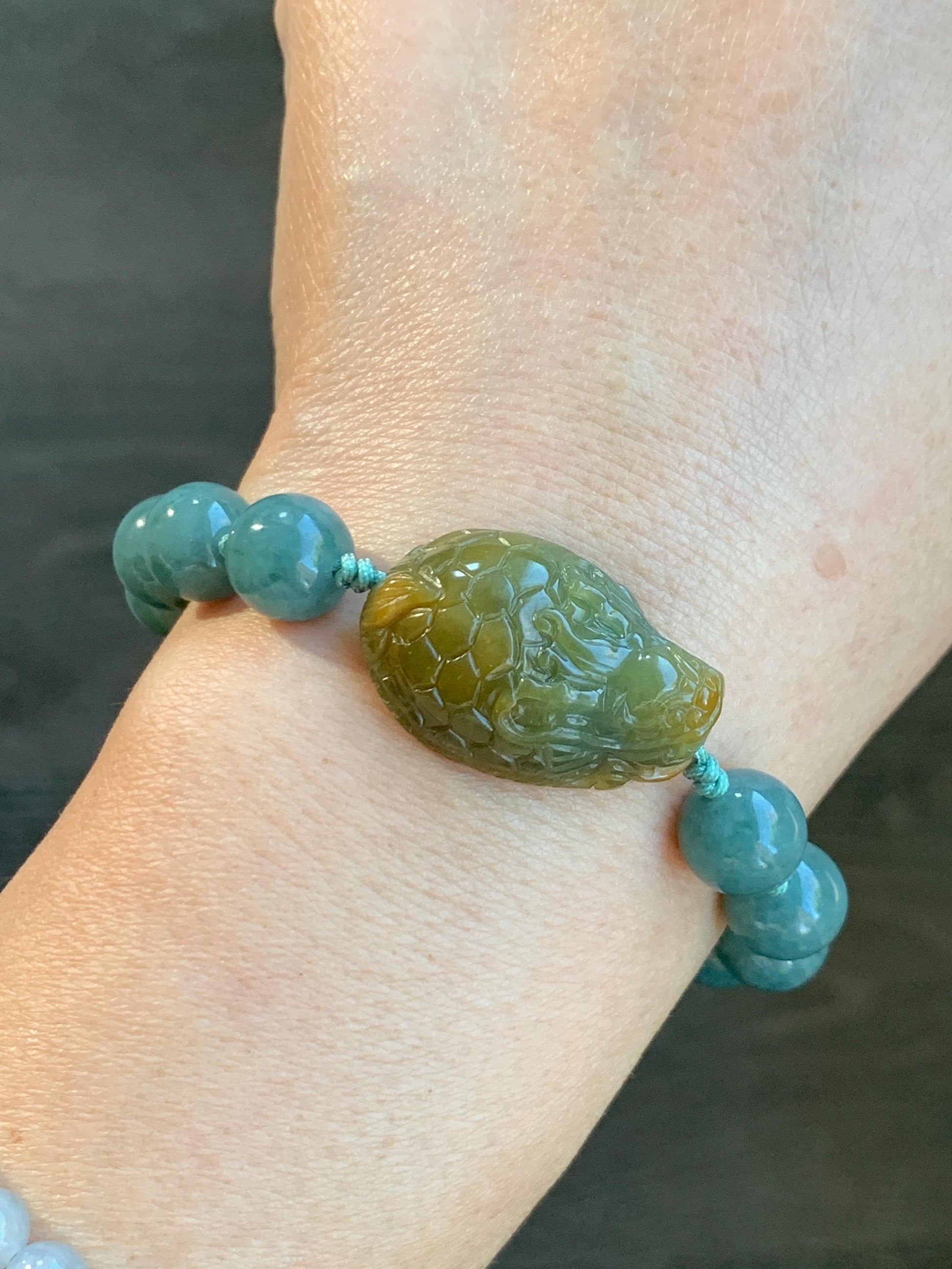 Natural Grade A Guatemalan Translucent Yellow Marbled Jade Jadeite Dragon Turtle Dark Teal Beaded Bracelet 7.75” 33g 天然冰危茶黄翡翠龙龟危蓝圆珠手串 WLG-L