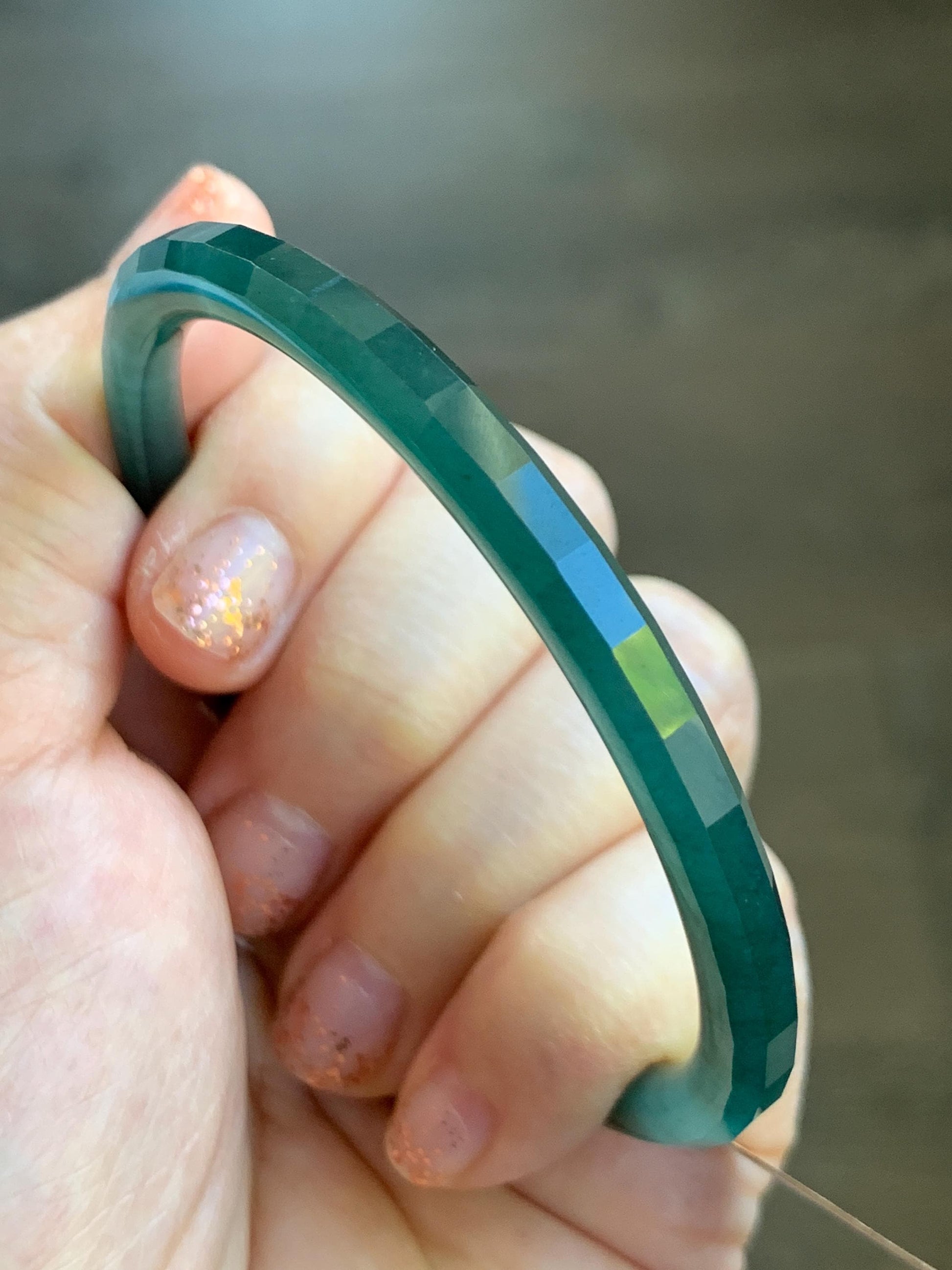 Certified Natural Grade A Guatemalan Icy Highly Translucent Deep Teal Green Faceted Jadeite Slim Bangle 57.56mm 7.11” 天然冰胶危深蓝绿翡翠细圆条切割面手镯 465