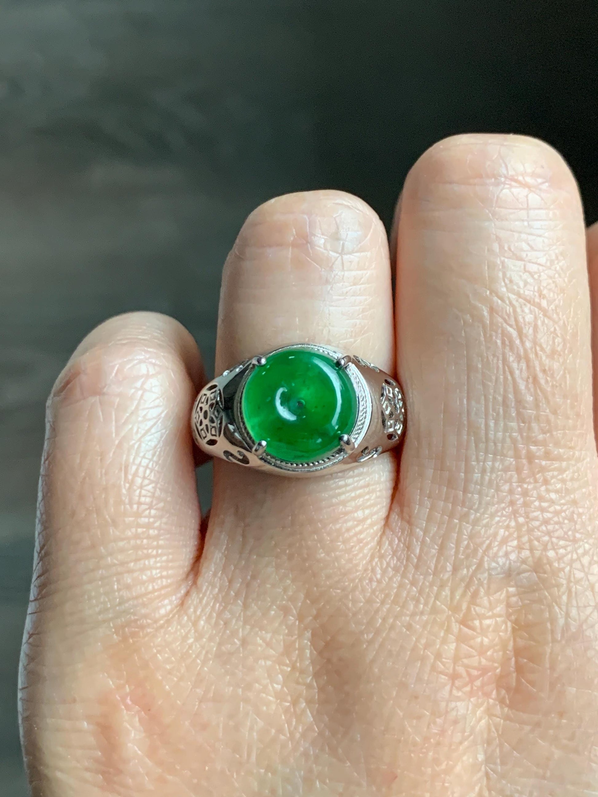Natural Grade A Guatemalan Icy Vibrant Green Jade Jadeite Donut Ping An Kou Ring Sterling Silver Size 8.25 Adjustable 天然冰危绿翡翠平安扣银镶戒指 WLK165
