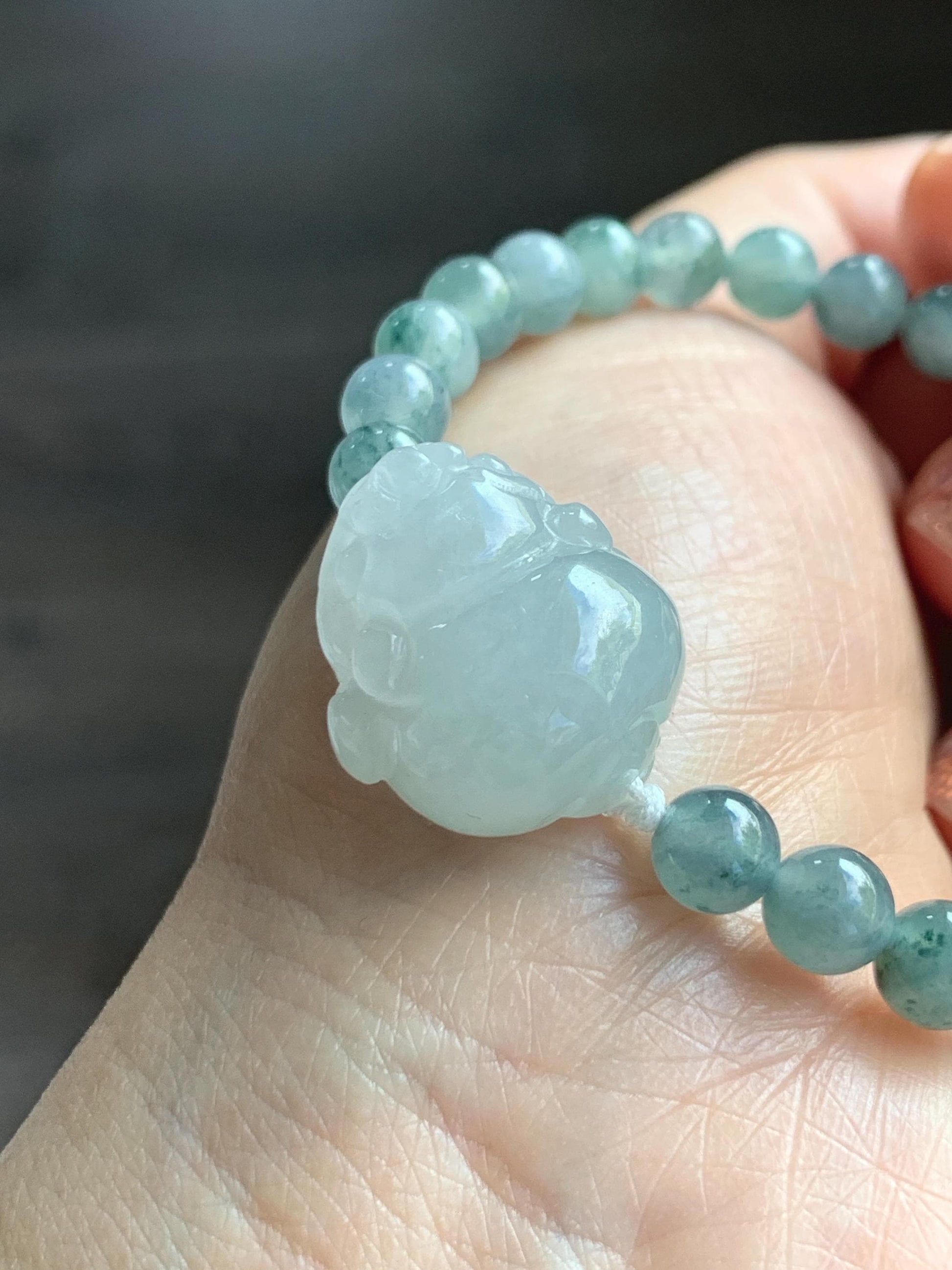 Natural Grade A Icy Translucent Pastel Green Jade Jadeite Carved Three-legged Toad Beaded Bracelet 6.5” 18g 天然糯冰淡绿底翡翠肥三脚金蟾手串 BSJ216