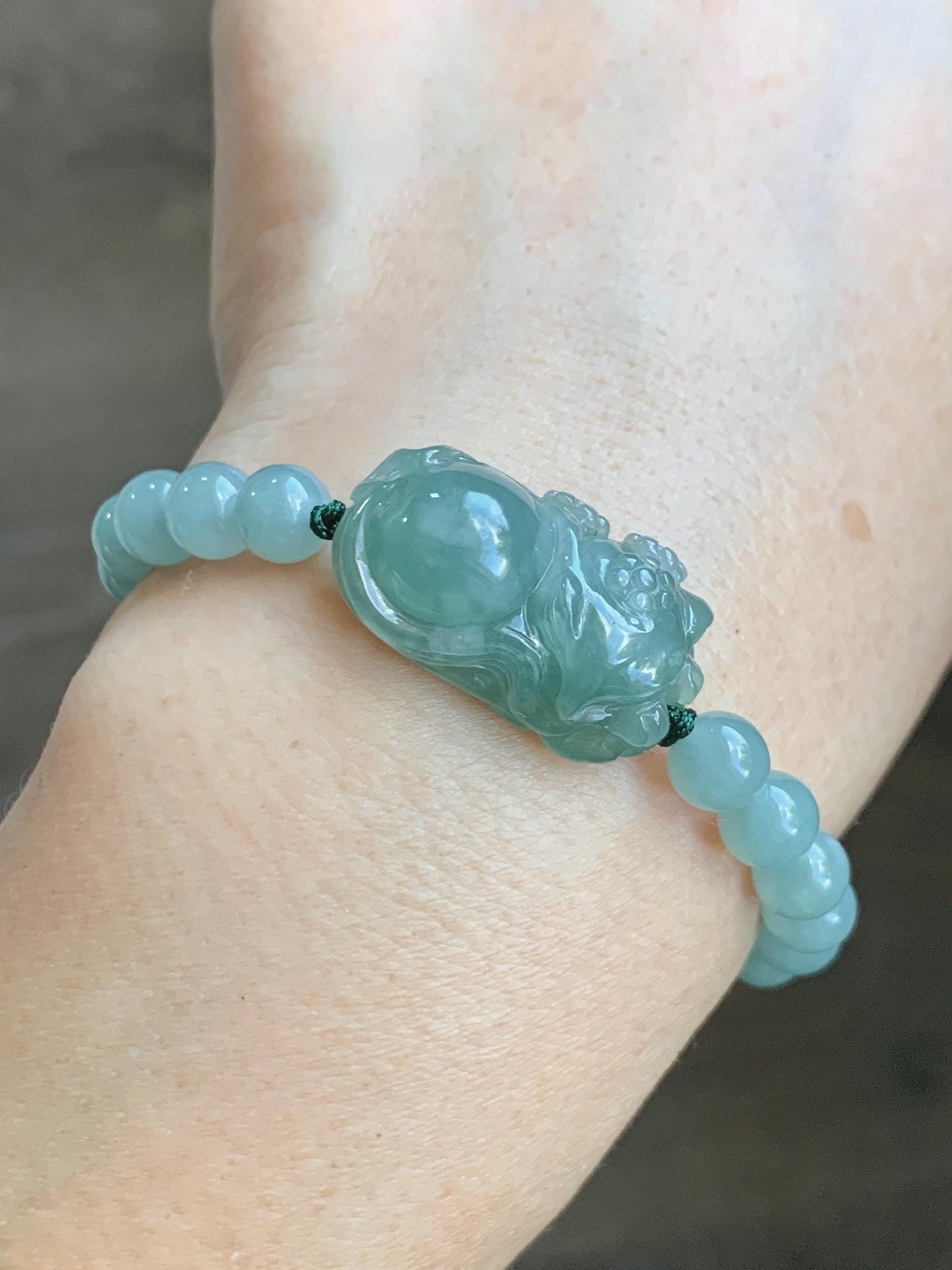 Natural Grade A Icy Translucent Gelatinous Dusty Green Jade Jadeite Carved Nine-Tailed Fox Beaded Bracelet 6.75" 天然冰胶蓝绿翡翠九尾狐淡绿翡翠圆珠手串 MJW362