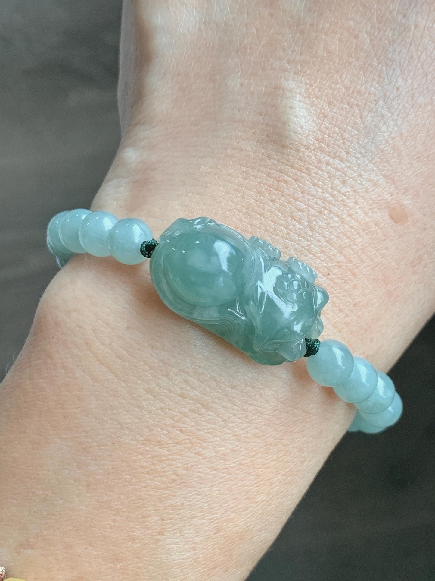 Natural Grade A Icy Translucent Gelatinous Dusty Green Jade Jadeite Carved Nine-Tailed Fox Beaded Bracelet 6.75" 天然冰胶蓝绿翡翠九尾狐淡绿翡翠圆珠手串 MJW362