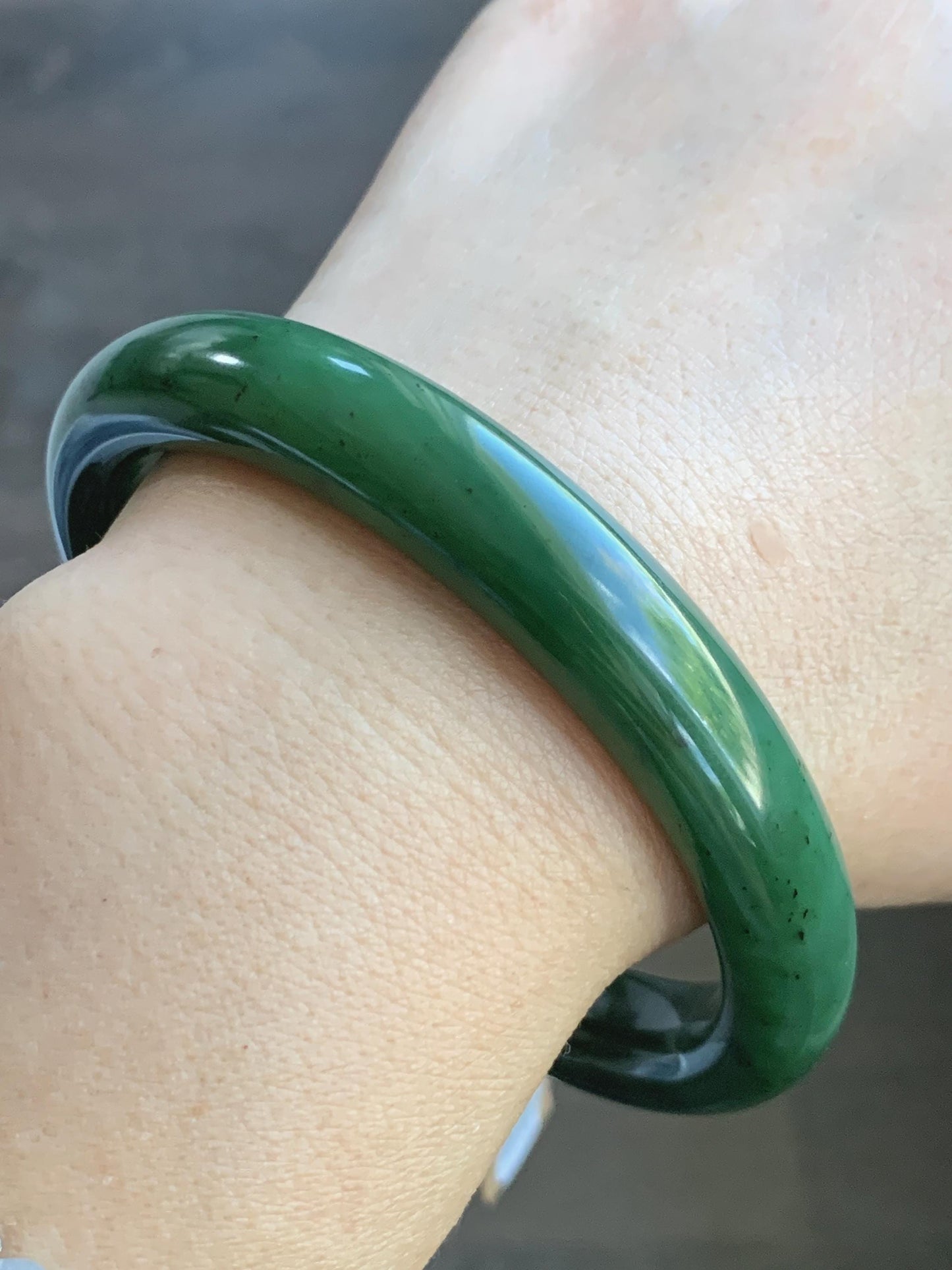 Certified Natural Nephrite Jade Translucent Dark Green Bangle Bracelet 63.5mm 7.85” 58g 天然和田玉菠菜绿轮胎宽手镯 150