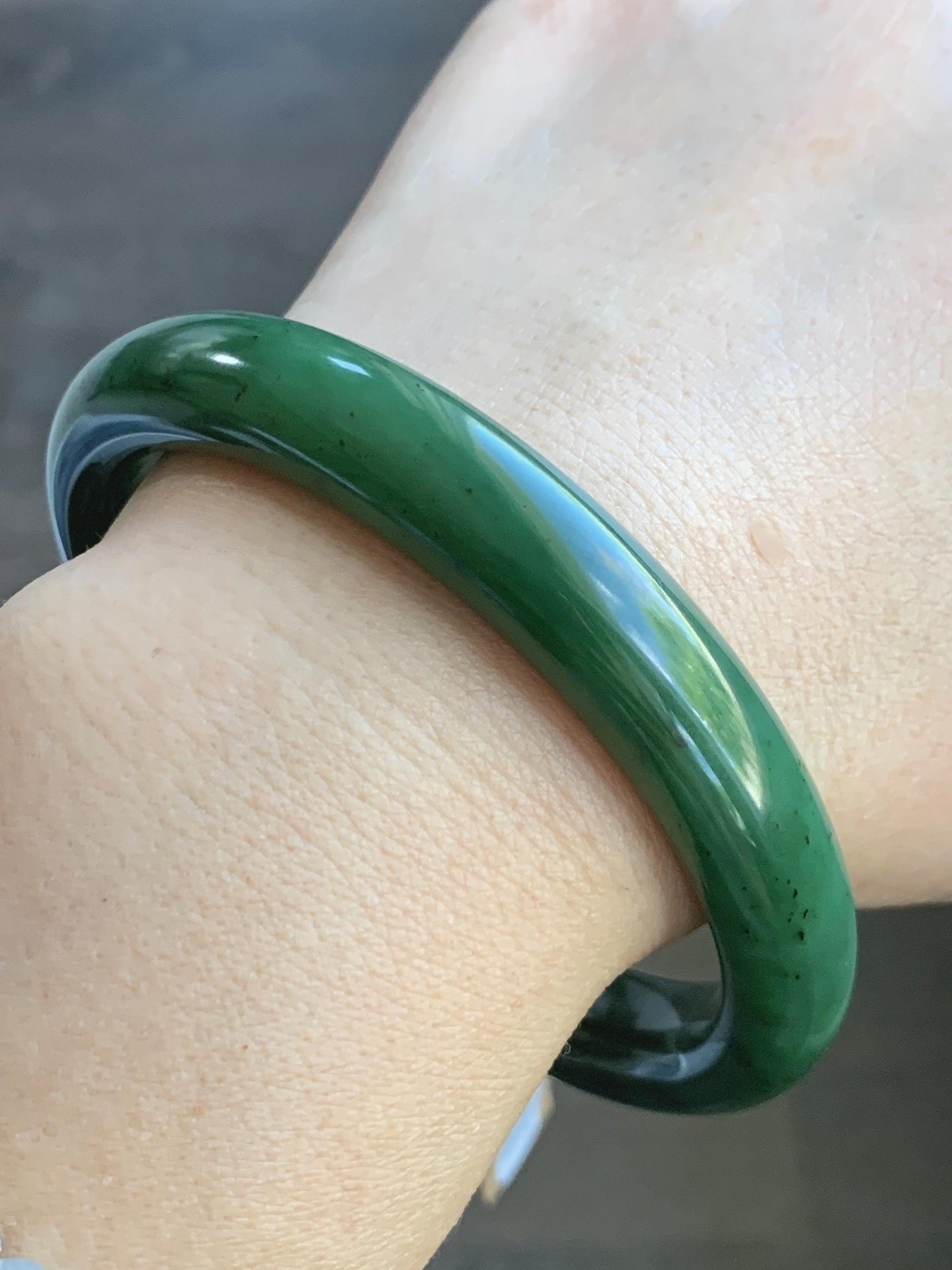 Certified Natural Nephrite Jade Translucent Dark Green Bangle Bracelet 63.5mm 7.85” 58g 天然和田玉菠菜绿轮胎宽手镯 150