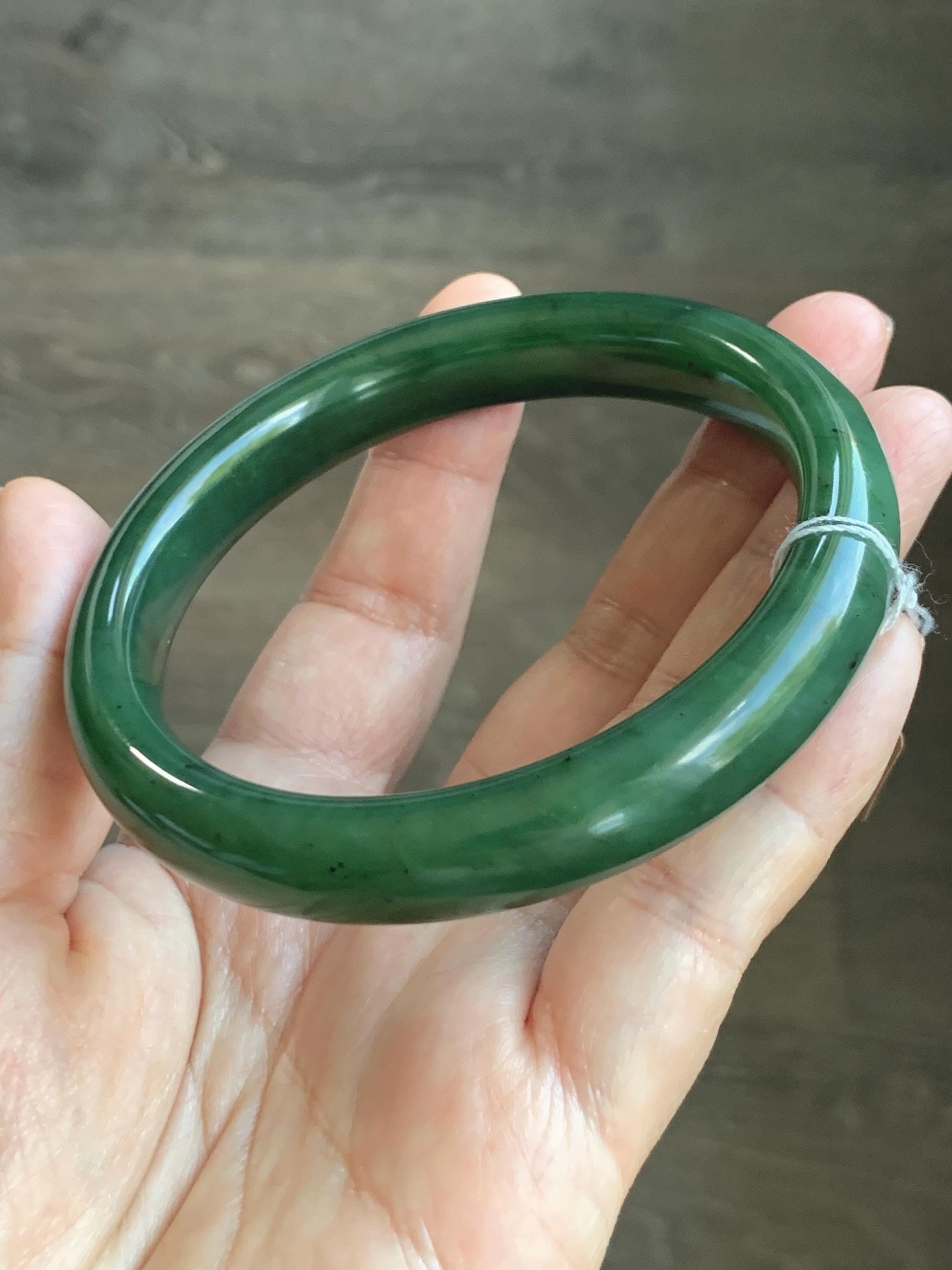 Certified Natural Nephrite Jade Translucent Dark Green Bangle Bracelet 63.5mm 7.85” 58g 天然和田玉菠菜绿轮胎宽手镯 150