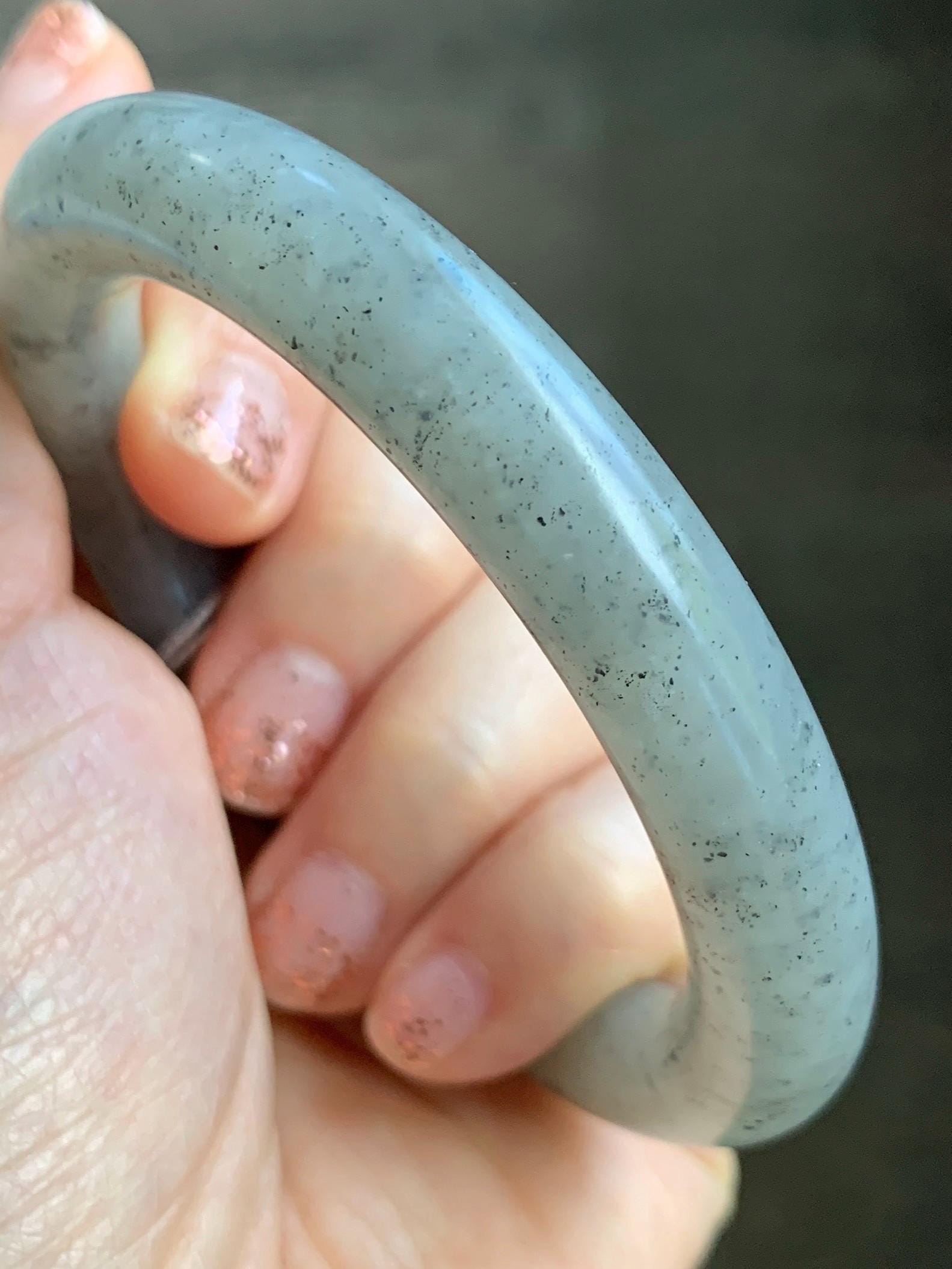 Certified Natural Nephrite Jade Translucent Gray Wuji Marbled Bangle Bracelet Matte Finish 56.7mm 7” 53g 天然和田玉乌鸡黑芝麻花圆条哑光手镯 145