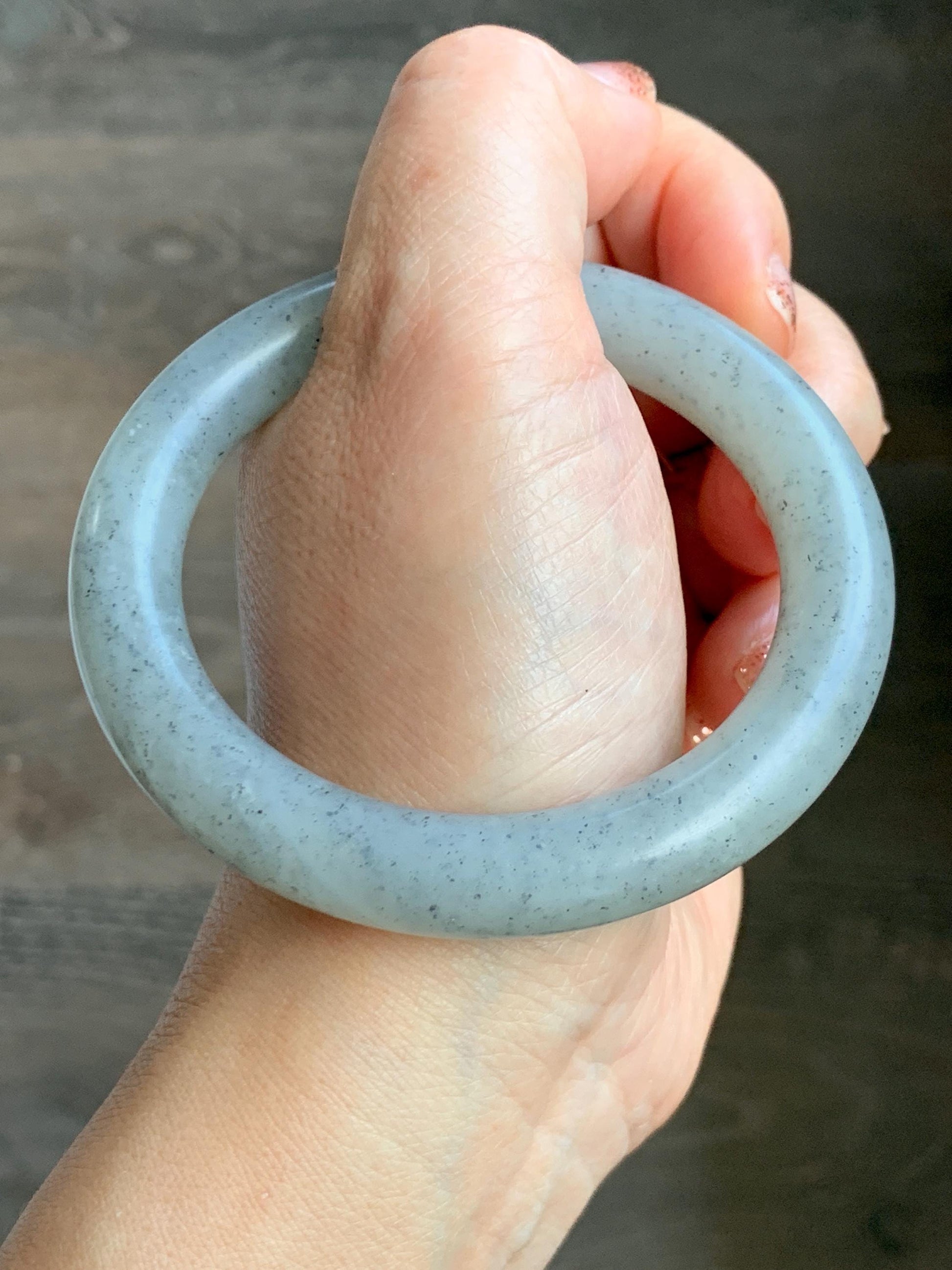 Certified Natural Nephrite Jade Translucent Gray Wuji Marbled Bangle Bracelet Matte Finish 56.7mm 7” 53g 天然和田玉乌鸡黑芝麻花圆条哑光手镯 145