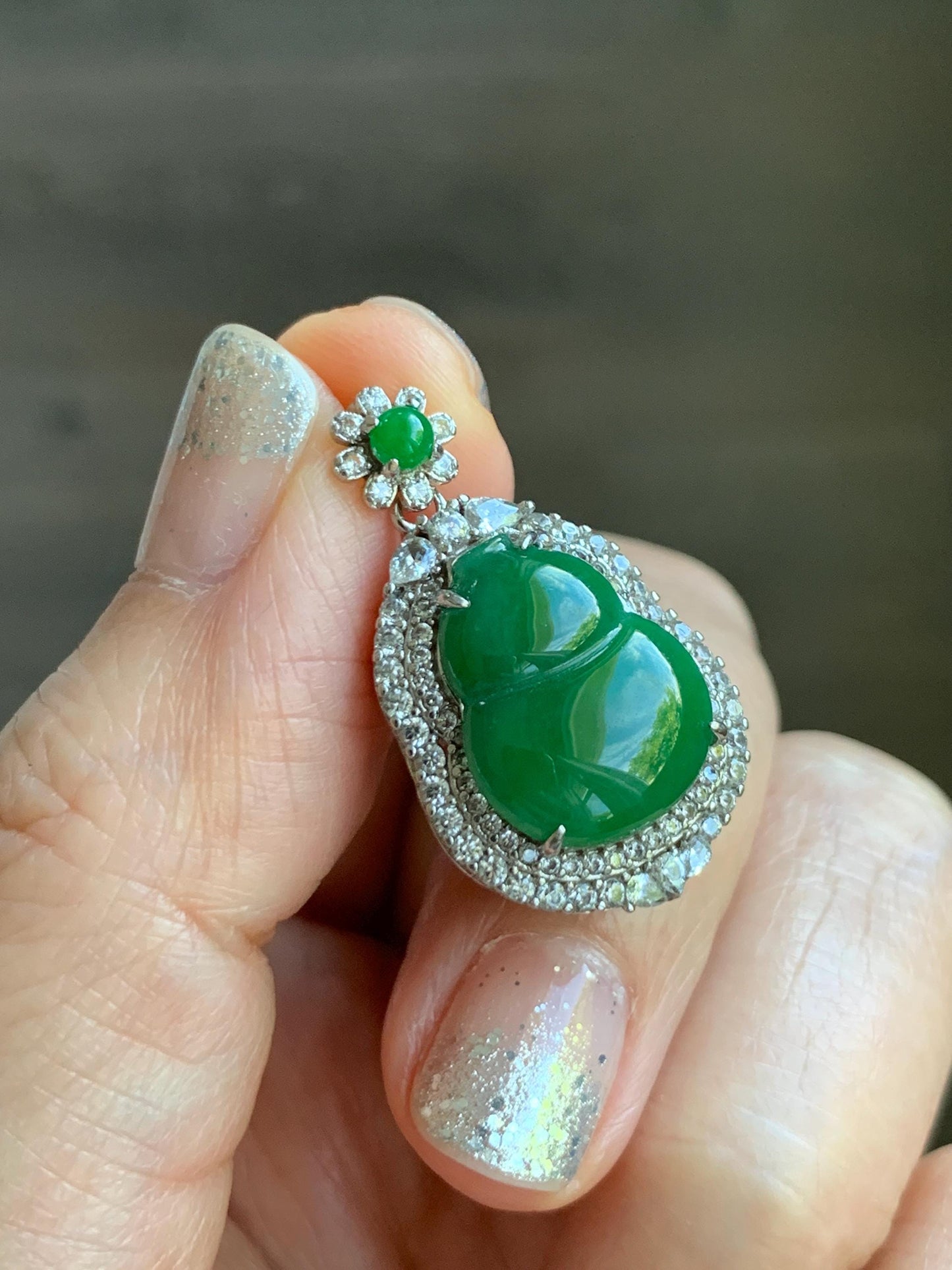 Natural Grade A Guatemalan Icy Translucent Vibrant Green Jade Jadeite Gourd Hulu Pendant Sterling Silver 5g 天然冰危绿翡翠葫芦吊坠 XMH330A
