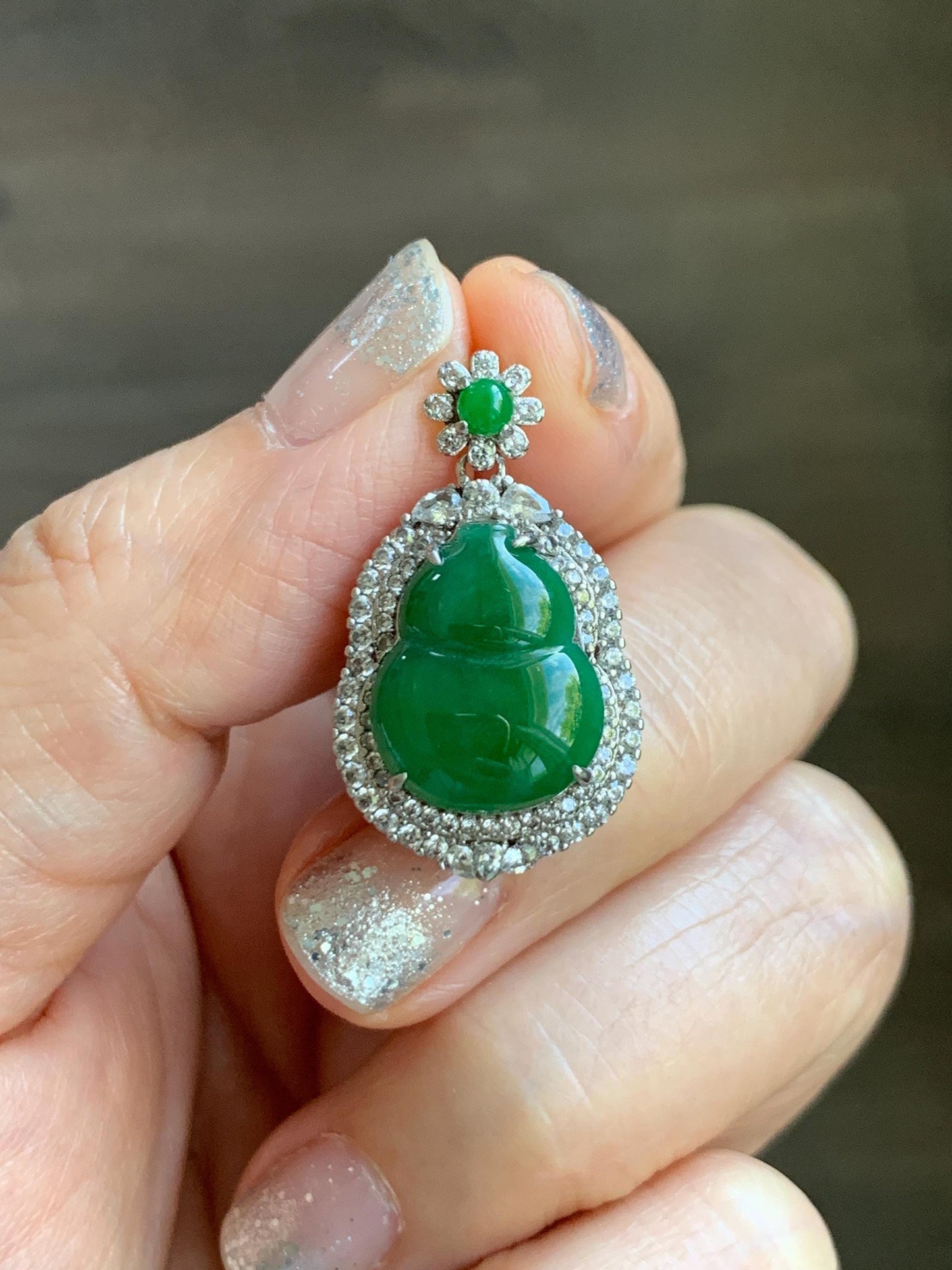 Natural Grade A Guatemalan Icy Translucent Vibrant Green Jade Jadeite Gourd Hulu Pendant Sterling Silver 5g 天然冰危绿翡翠葫芦吊坠 XMH330A