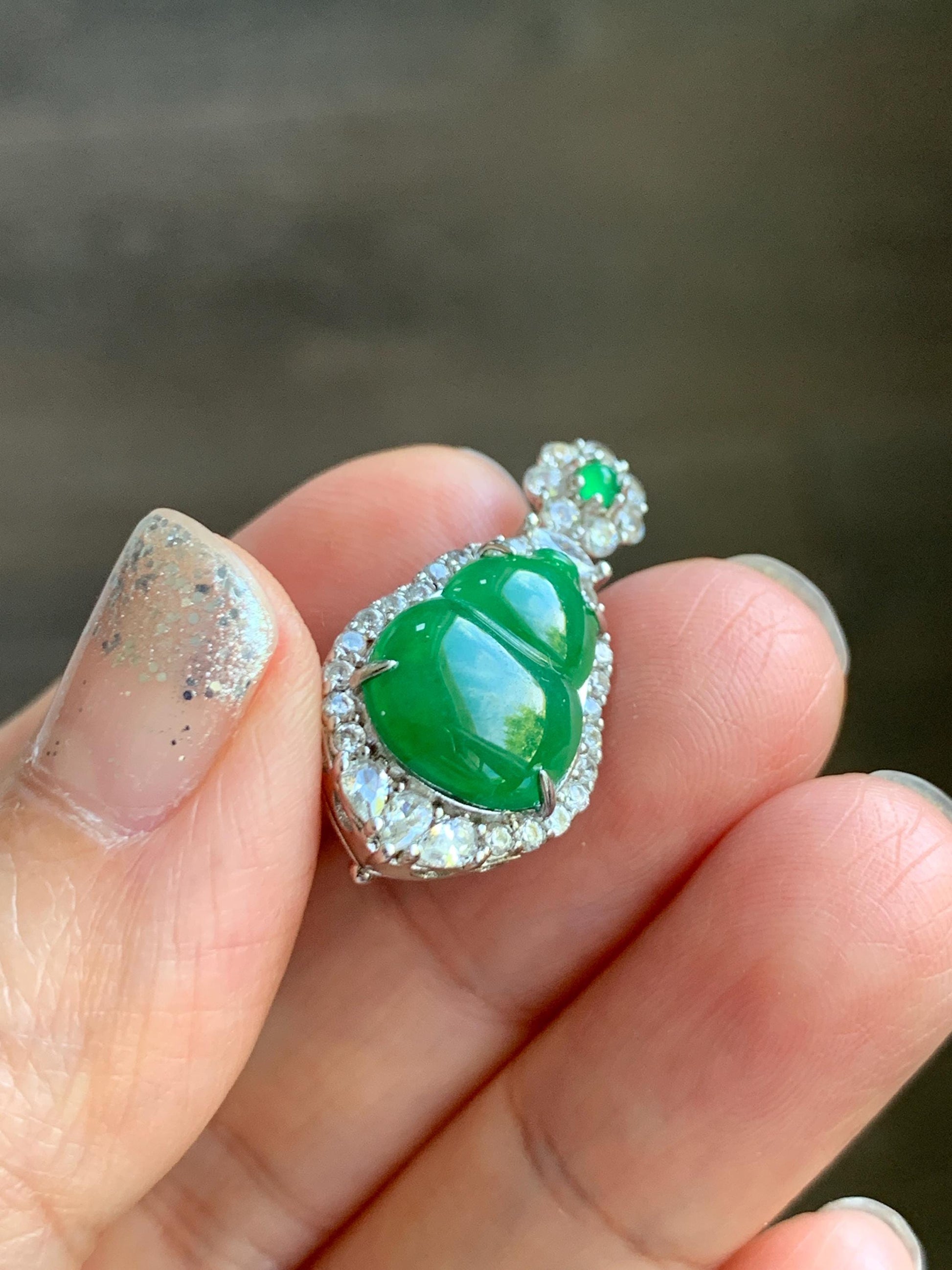 Natural Grade A Guatemalan Icy Translucent Vibrant Green Jade Jadeite Gourd Hulu Pendant Sterling Silver 4g 天然冰危绿翡翠葫芦吊坠 XMH330B