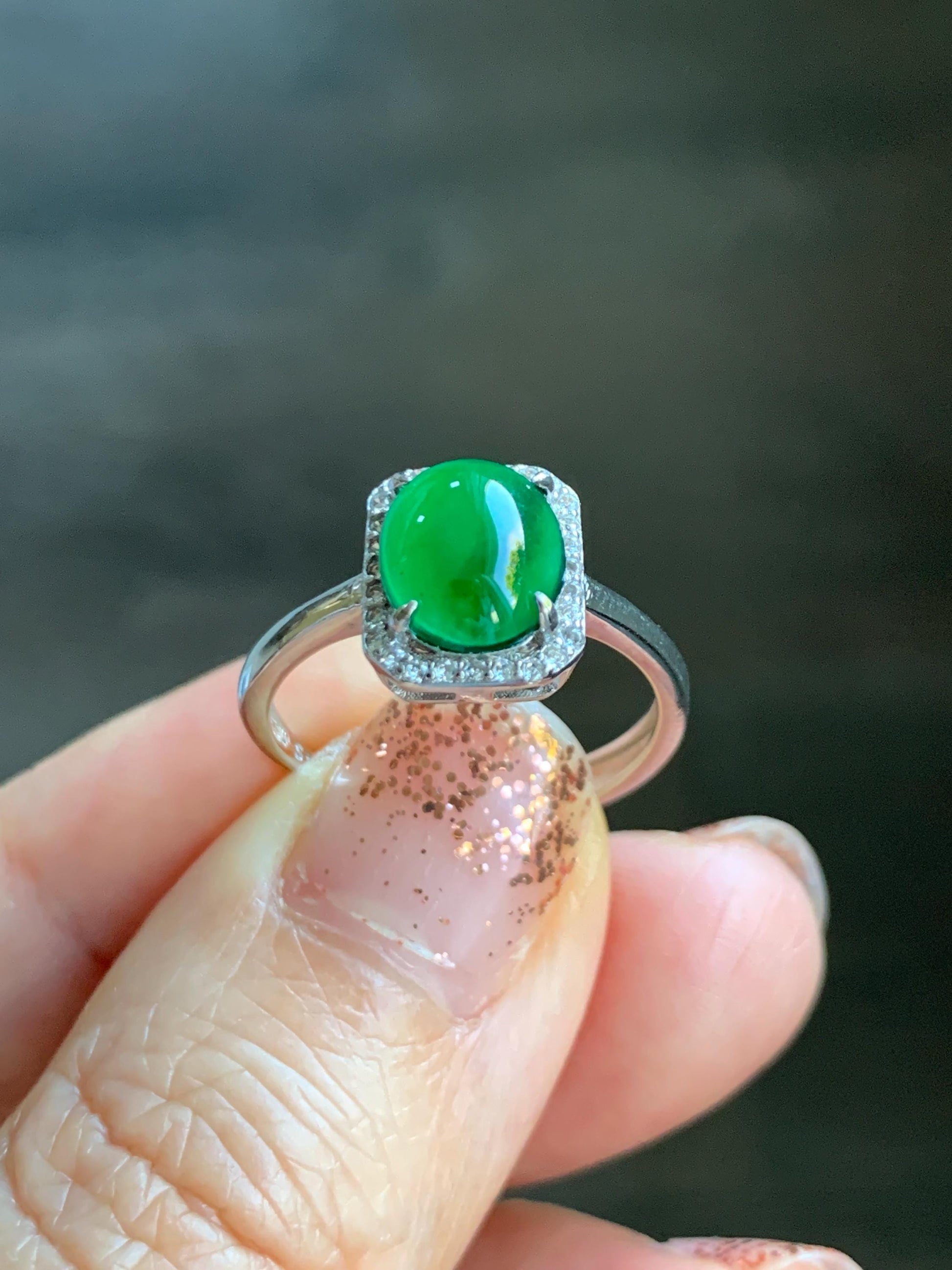 Natural Grade A Guatemalan Icy Translucent Vibrant Green Oval Jade Jadeite Ring Sterling Silver Size 7 US Adjustable 天然冰危绿翡翠蛋面银镶戒指 WLO110