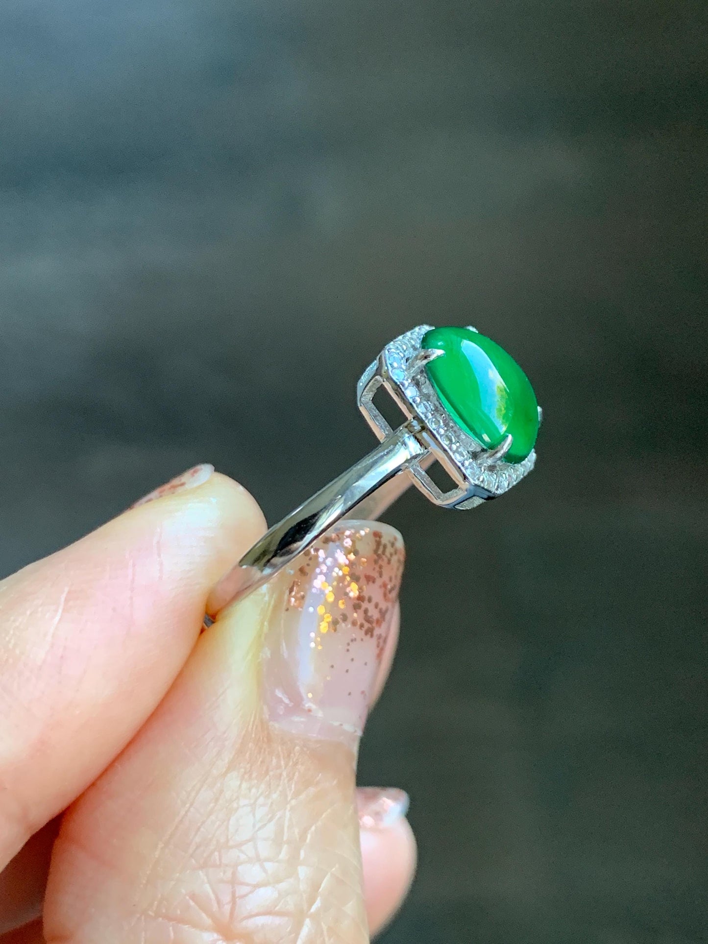 Natural Grade A Guatemalan Icy Translucent Vibrant Green Oval Jade Jadeite Ring Sterling Silver Size 7 US Adjustable 天然冰危绿翡翠蛋面银镶戒指 WLO110