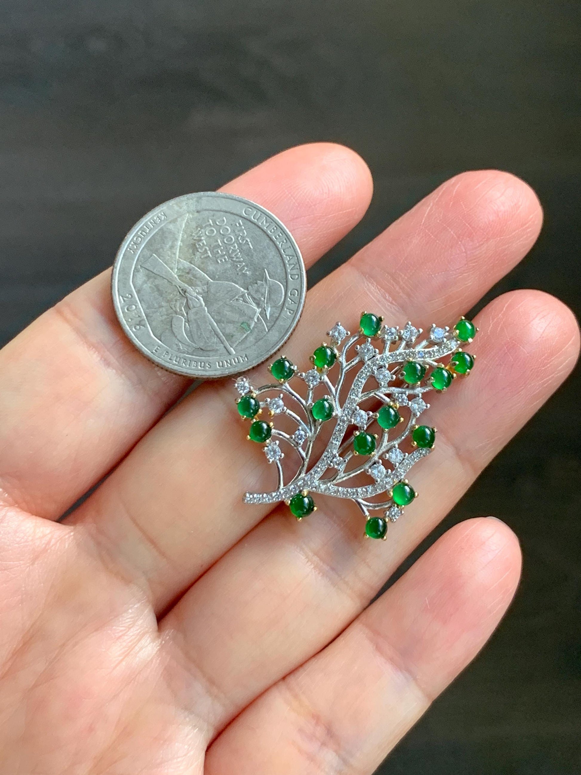 Natural Grade A Guatemalan Icy Translucent Vibrant Green Jade Jadeite Leaf Brooch Pendant S925 Sterling Silver 3g 天然冰危绿翡翠银镶树叶胸针吊坠两用款 WSY165
