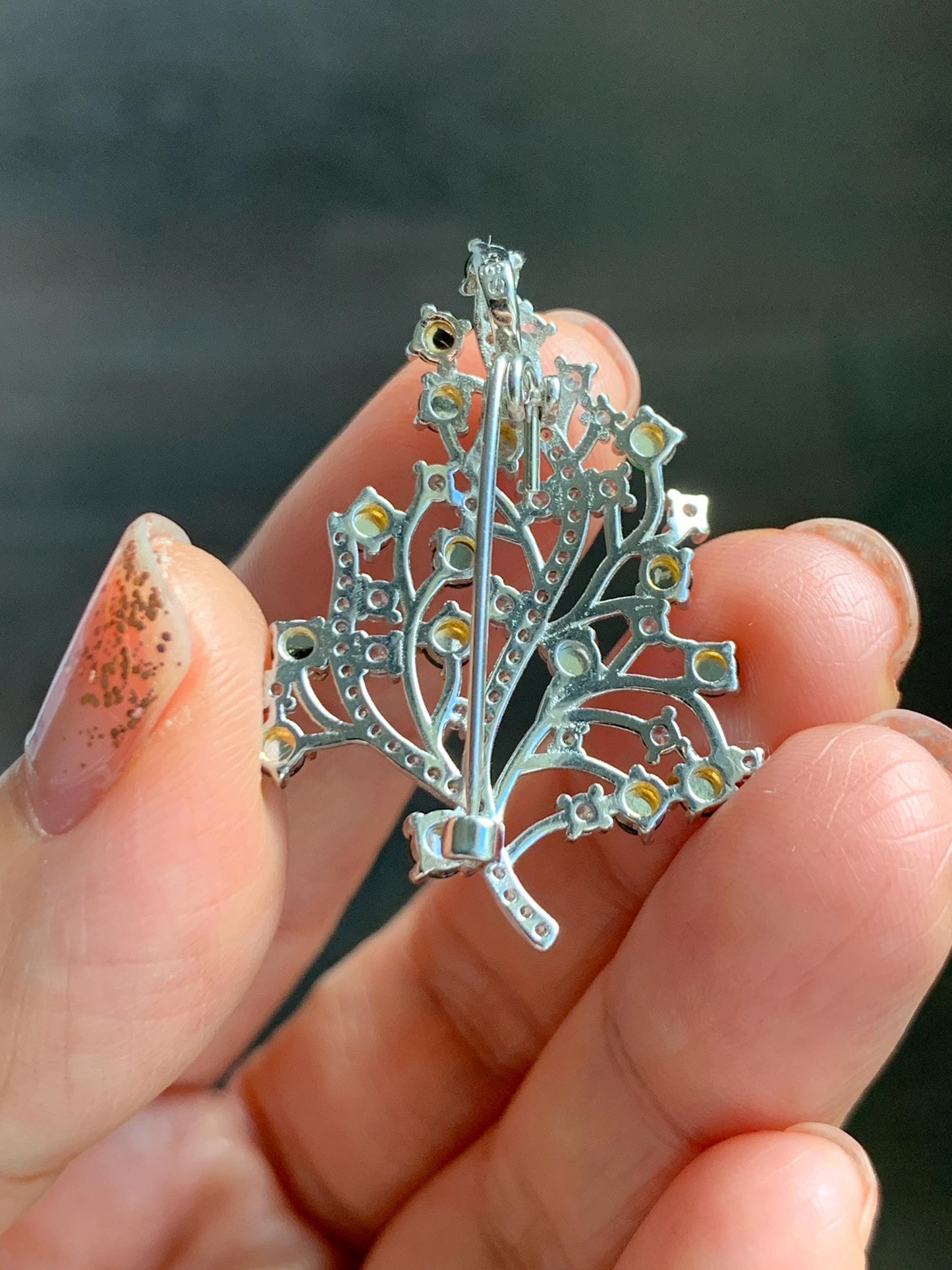 Natural Grade A Guatemalan Icy Translucent Vibrant Green Jade Jadeite Leaf Brooch Pendant S925 Sterling Silver 3g 天然冰危绿翡翠银镶树叶胸针吊坠两用款 WSY165