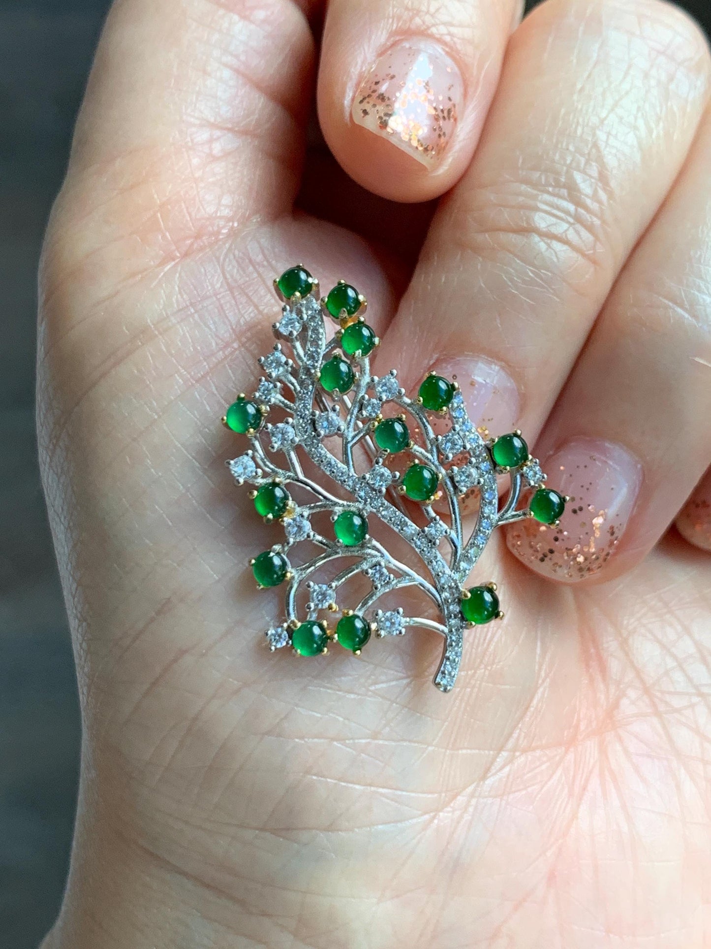 Natural Grade A Guatemalan Icy Translucent Vibrant Green Jade Jadeite Leaf Brooch Pendant S925 Sterling Silver 3g 天然冰危绿翡翠银镶树叶胸针吊坠两用款 WSY165