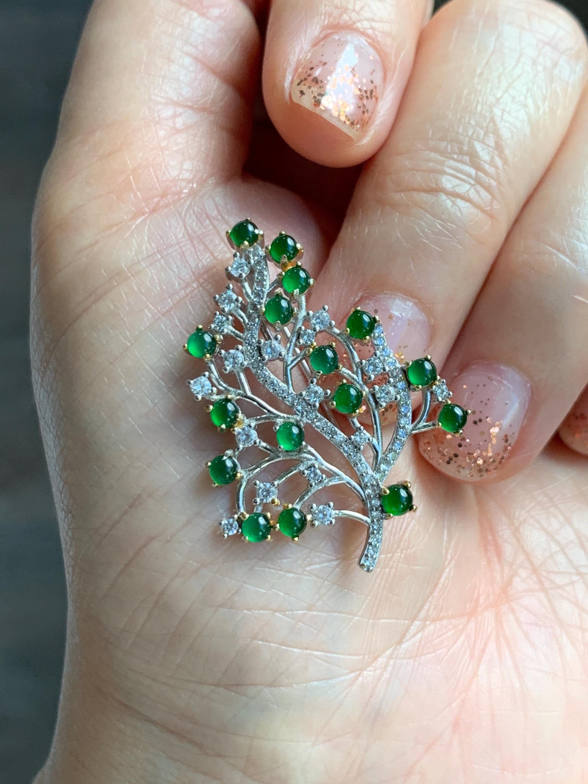 Natural Grade A Guatemalan Icy Translucent Vibrant Green Jade Jadeite Leaf Brooch Pendant S925 Sterling Silver 3g 天然冰危绿翡翠银镶树叶胸针吊坠两用款 WSY165