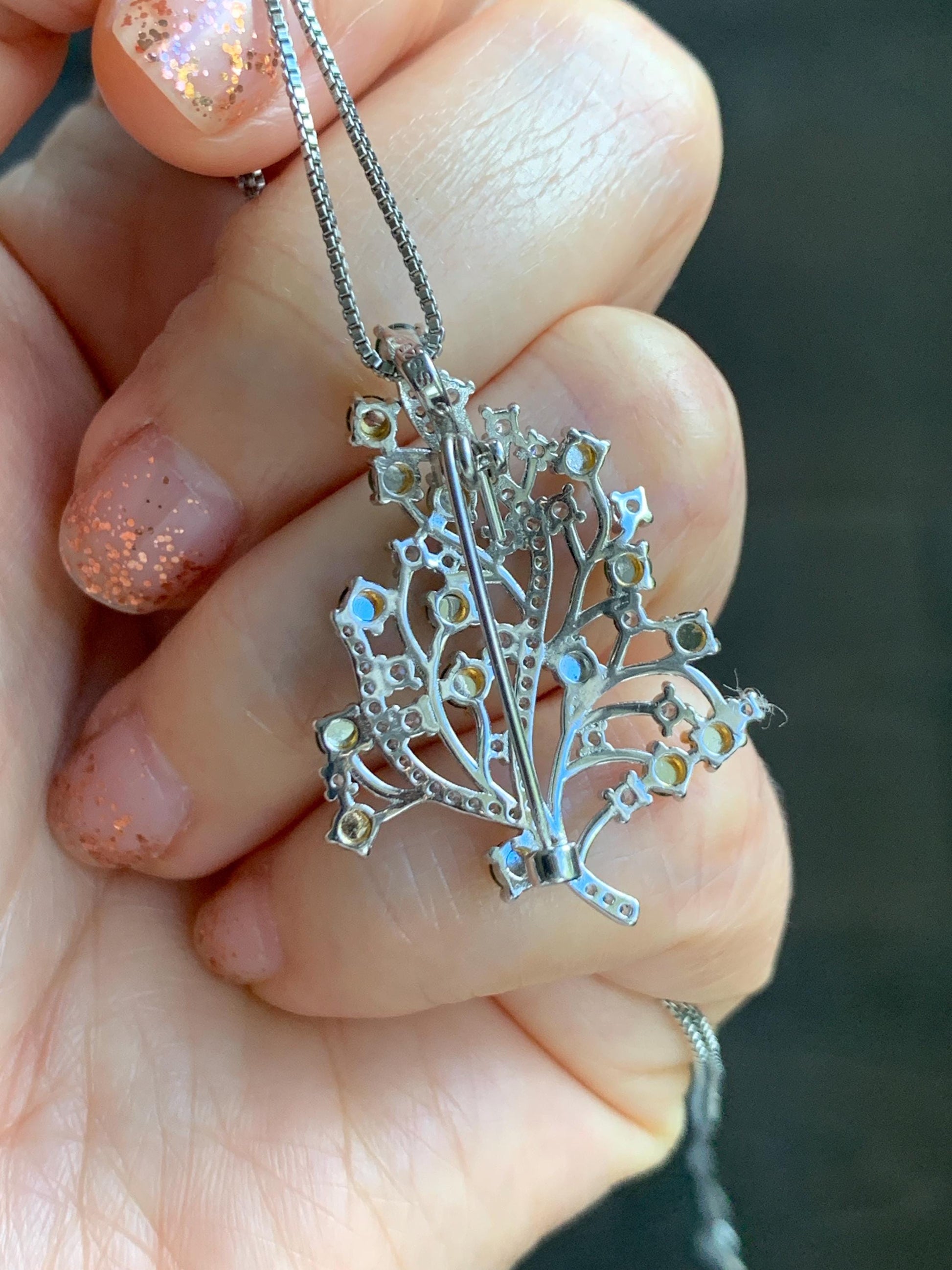 Natural Grade A Guatemalan Icy Translucent Vibrant Green Jade Jadeite Leaf Brooch Pendant S925 Sterling Silver 3g 天然冰危绿翡翠银镶树叶胸针吊坠两用款 WSY165