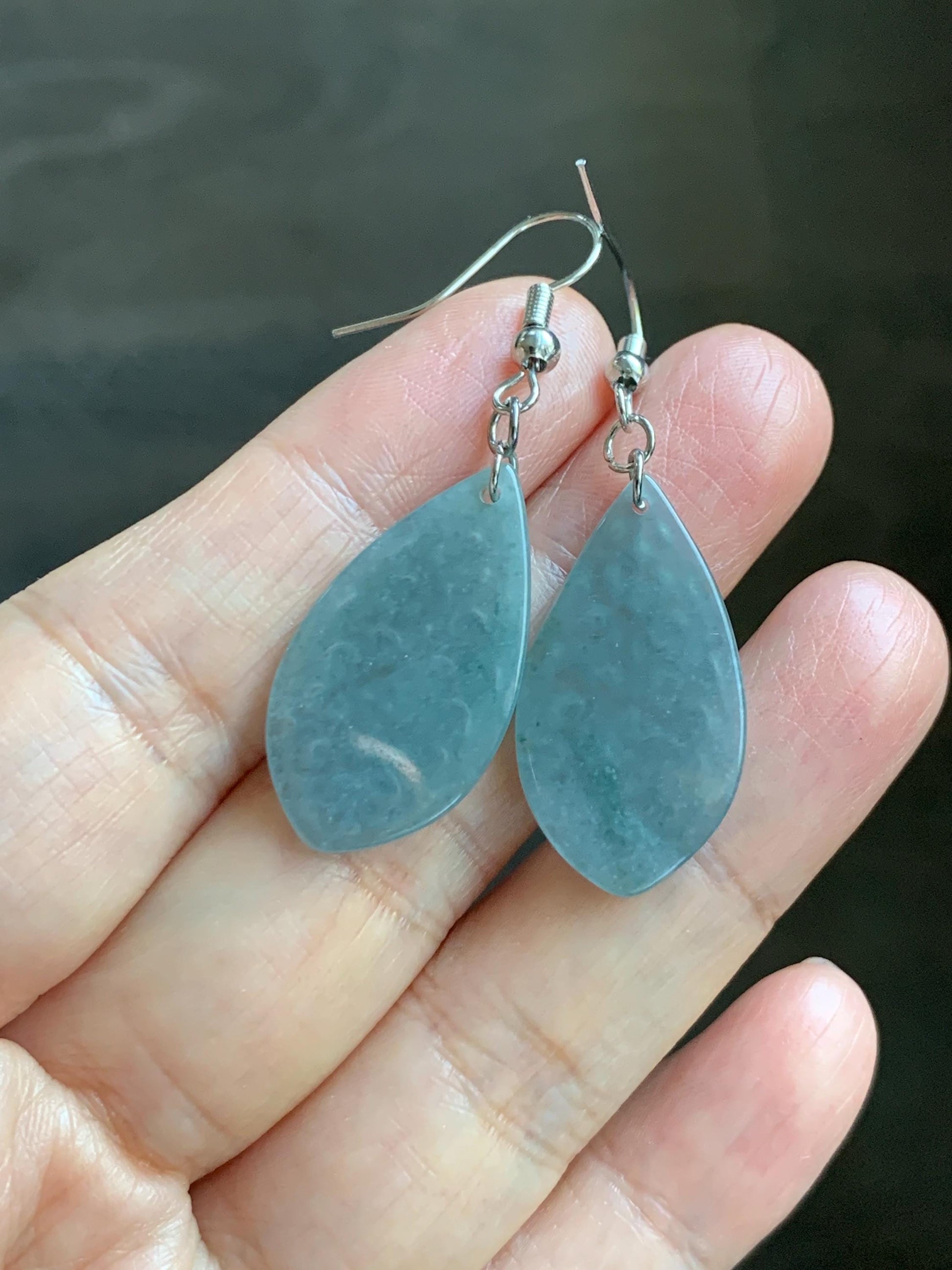 Natural Guatemalan Grade A Icy Translucent Dusty Teal Blue Jadeite Teardrop Dangle Earrings White Gold Plated 天然冰危浅蓝翡翠仿古雕水滴包金耳吊 FGD96C