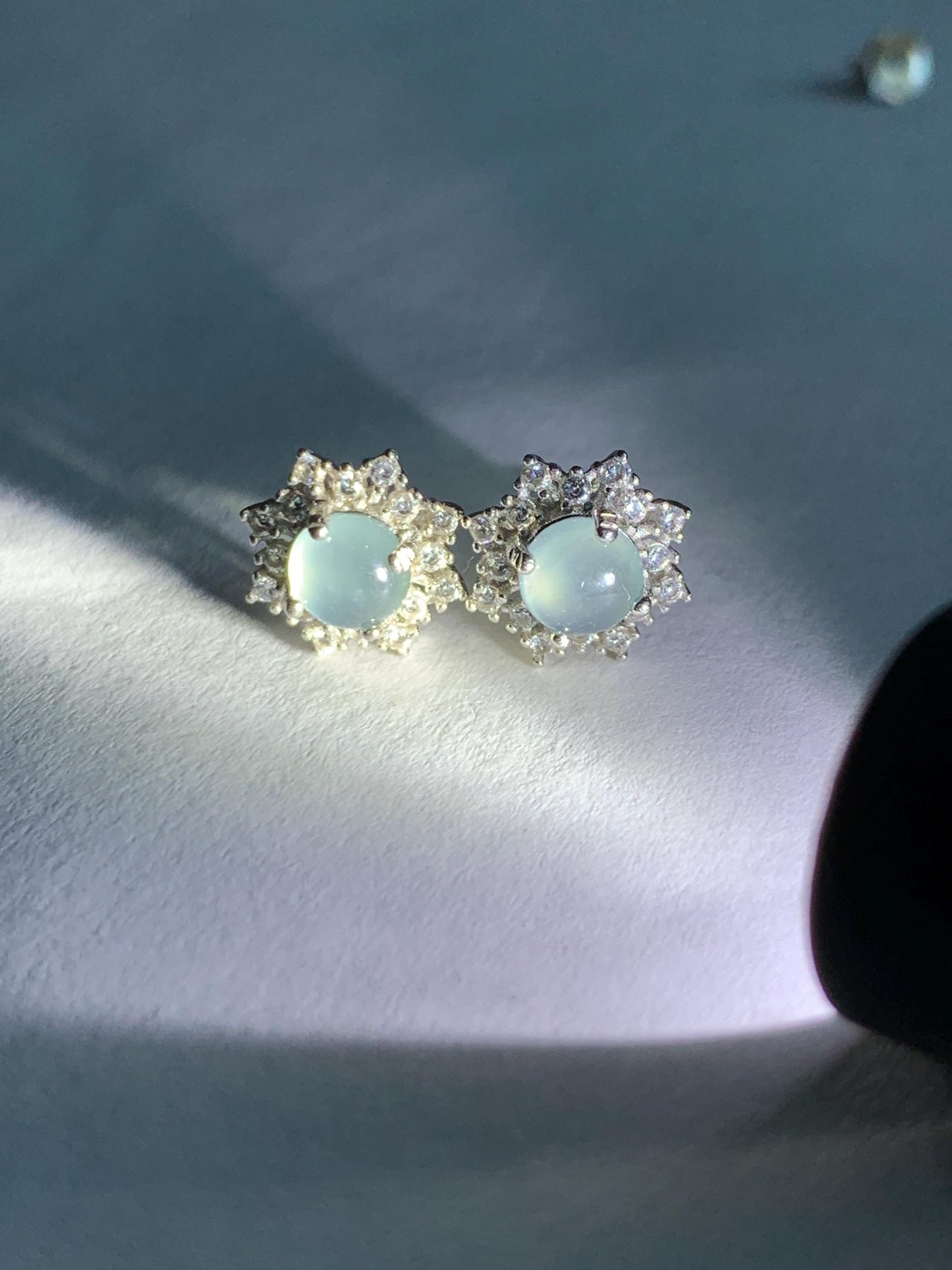 Natural grade A Guatemalan Icy Highly Translucent Pastel Blue Jade Jadeite Snowflake Stud Earrings Sterling Silver 天然冰危淡蓝翡翠银镶耳钉 XHD77