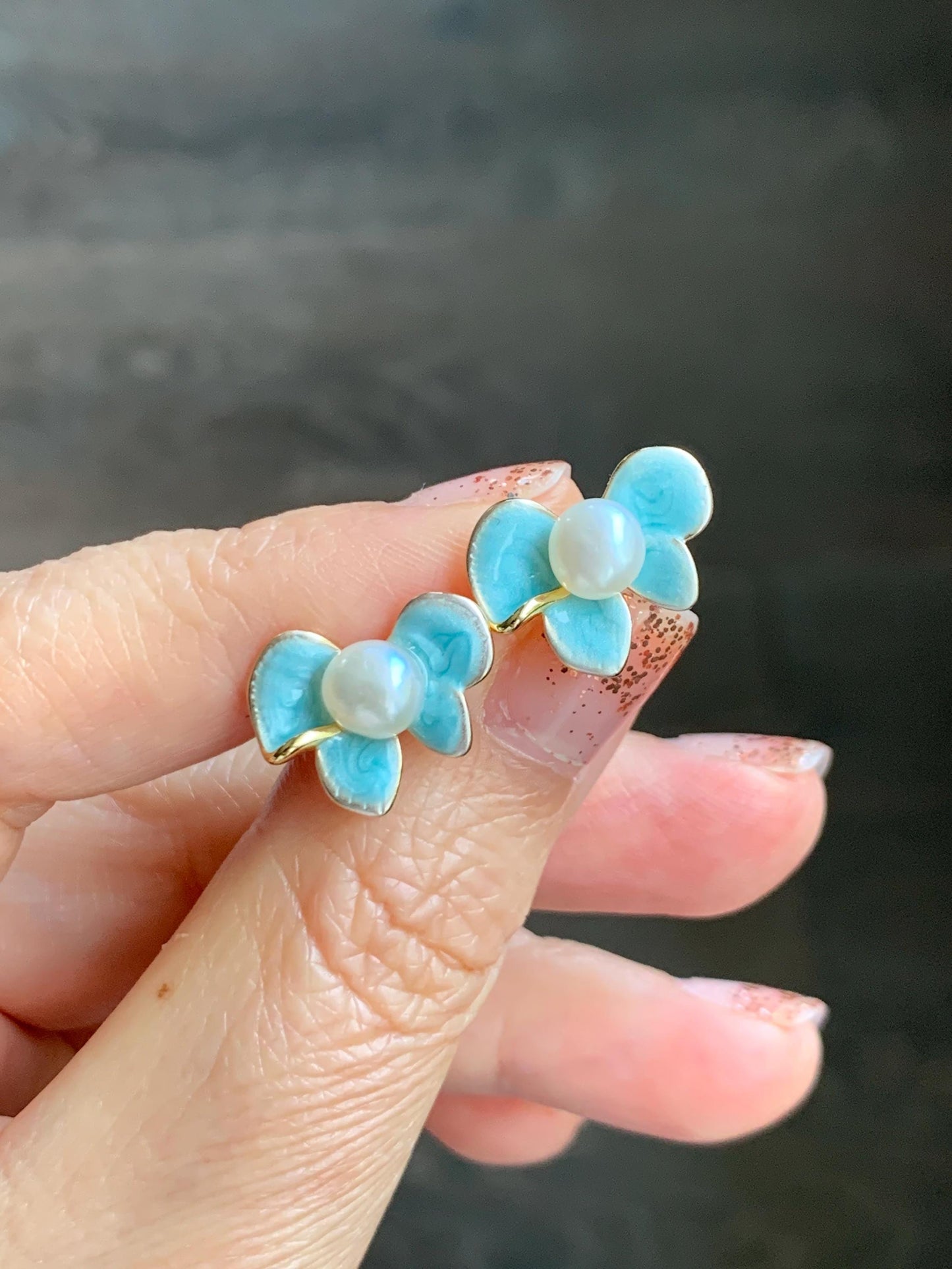 Natural Untreated Freshwater White Button Pearl Bow Stud Earrings Sterling Silver Posts Blue Enamel 6.3mm 天然淡水白珍珠蝴蝶结纯银针包金耳钉 E