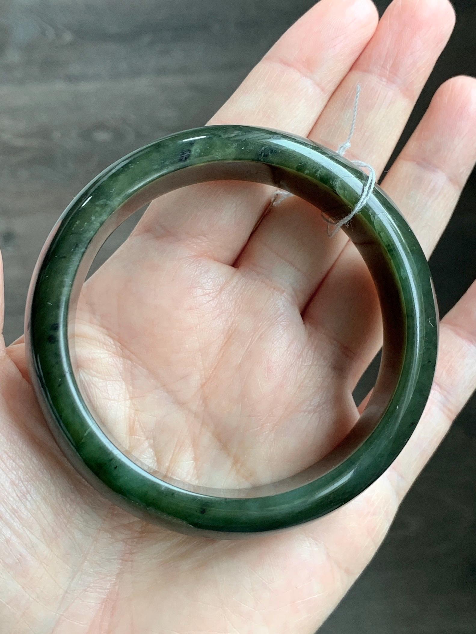 Certified Natural Nephrite Jade Translucent Dark Green Bangle Bracelet 58.29mm 7.2” 77.26g 天然和田玉轮胎宽手镯 147