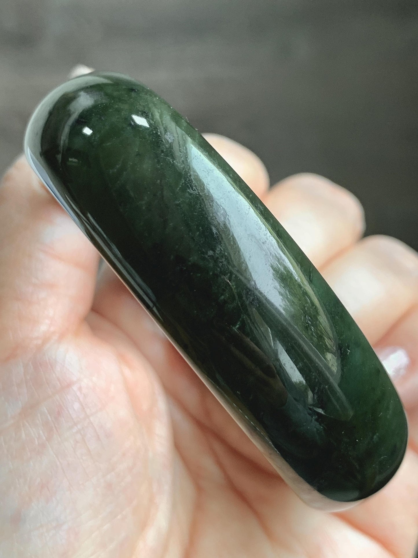 Certified Natural Nephrite Jade Translucent Dark Green Bangle Bracelet 58.29mm 7.2” 77.26g 天然和田玉轮胎宽手镯 147