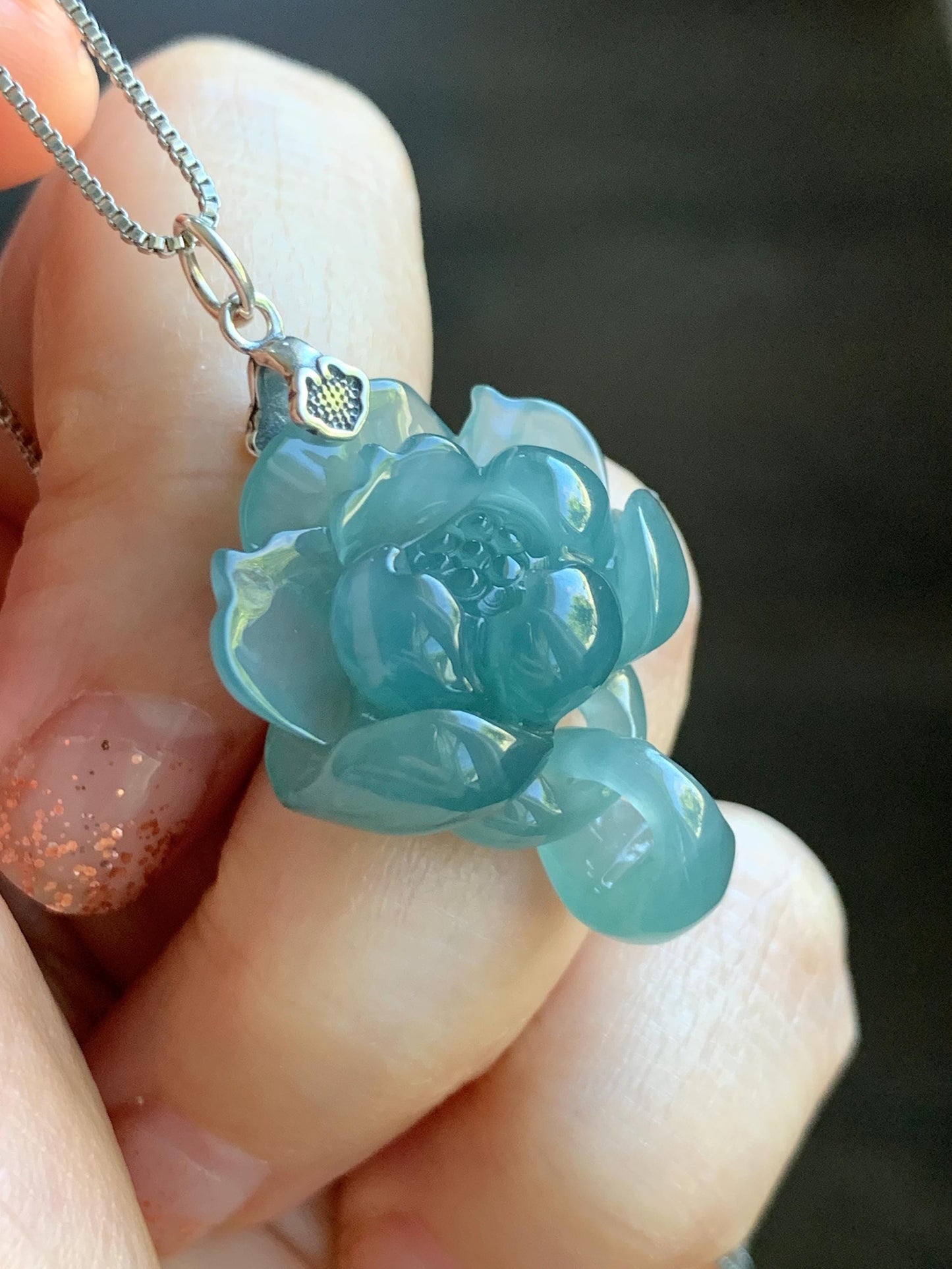 Natural Grade A Guatemalan Icy Translucent Teal Blue Jade Jadeite Lotus Flower Pendant Sterling Silver 8g 天然冰胶危蓝翡翠莲花吊坠 WLH316C