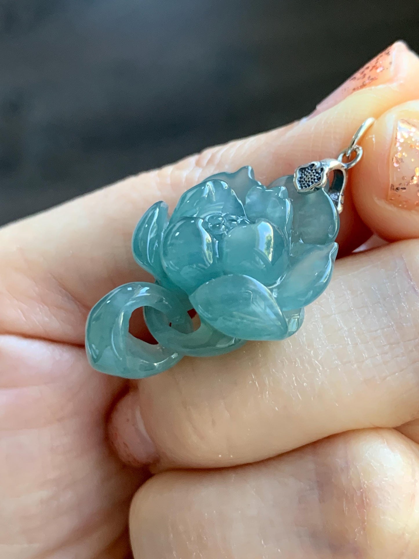 Natural Grade A Guatemalan Icy Translucent Teal Blue Jade Jadeite Lotus Flower Pendant Sterling Silver 8g 天然冰胶危蓝翡翠莲花吊坠 WLH316C