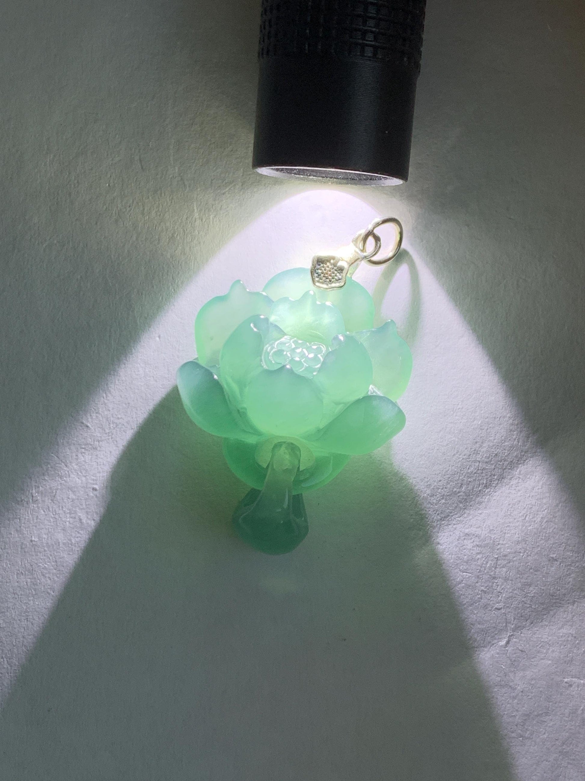 Natural Grade A Guatemalan Icy Translucent Teal Blue Jade Jadeite Lotus Flower Pendant Sterling Silver 8g 天然冰胶危蓝翡翠莲花吊坠 WLH316C