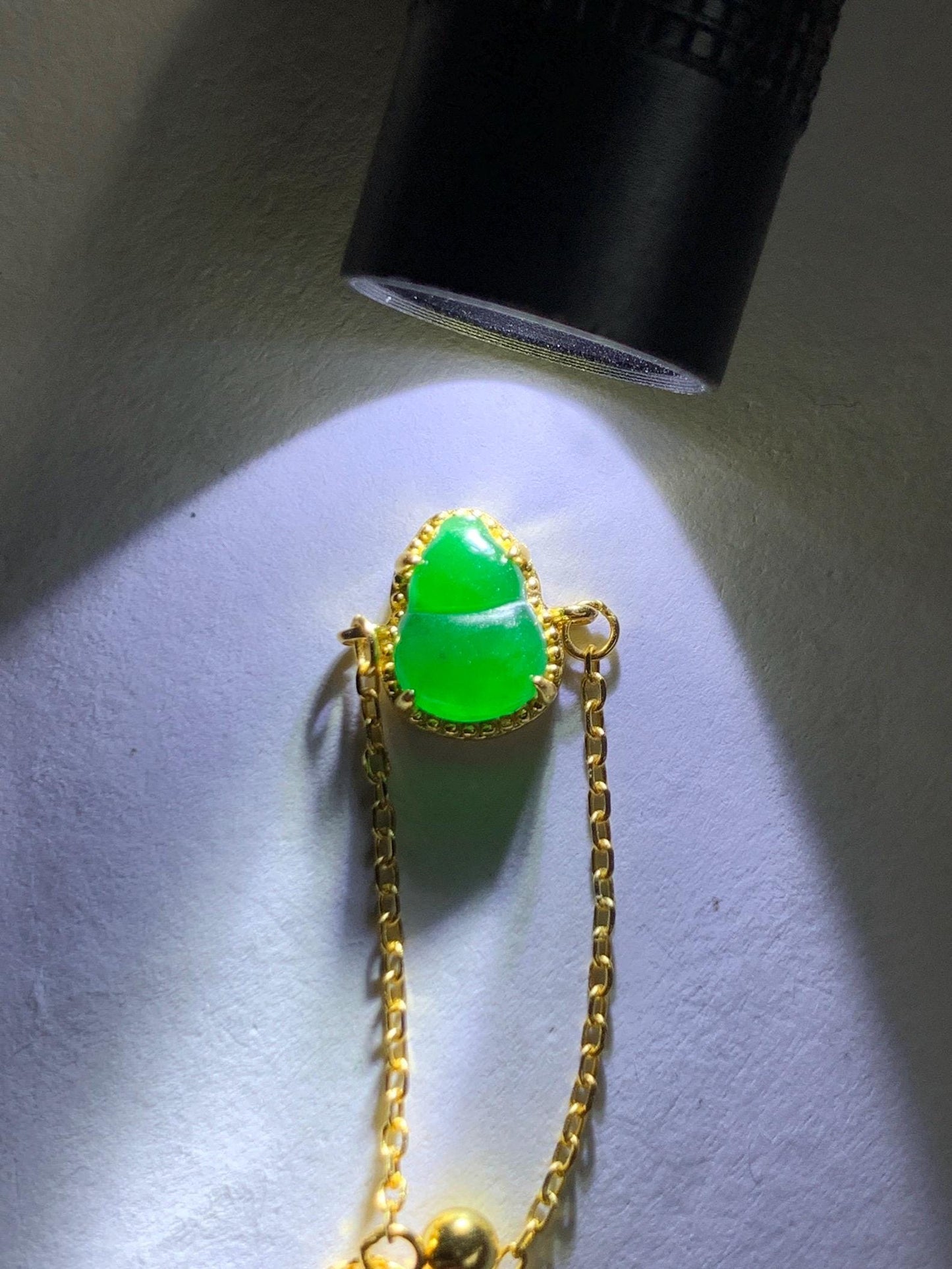 Natural Guatemalan Grade A Icy Vibrant Green Jade Jadeite Gourd Hulu Petite Chain Ring Sterling Silver Adjustable 天然冰危绿翡翠葫芦镶嵌戒链戒指 WHL65A