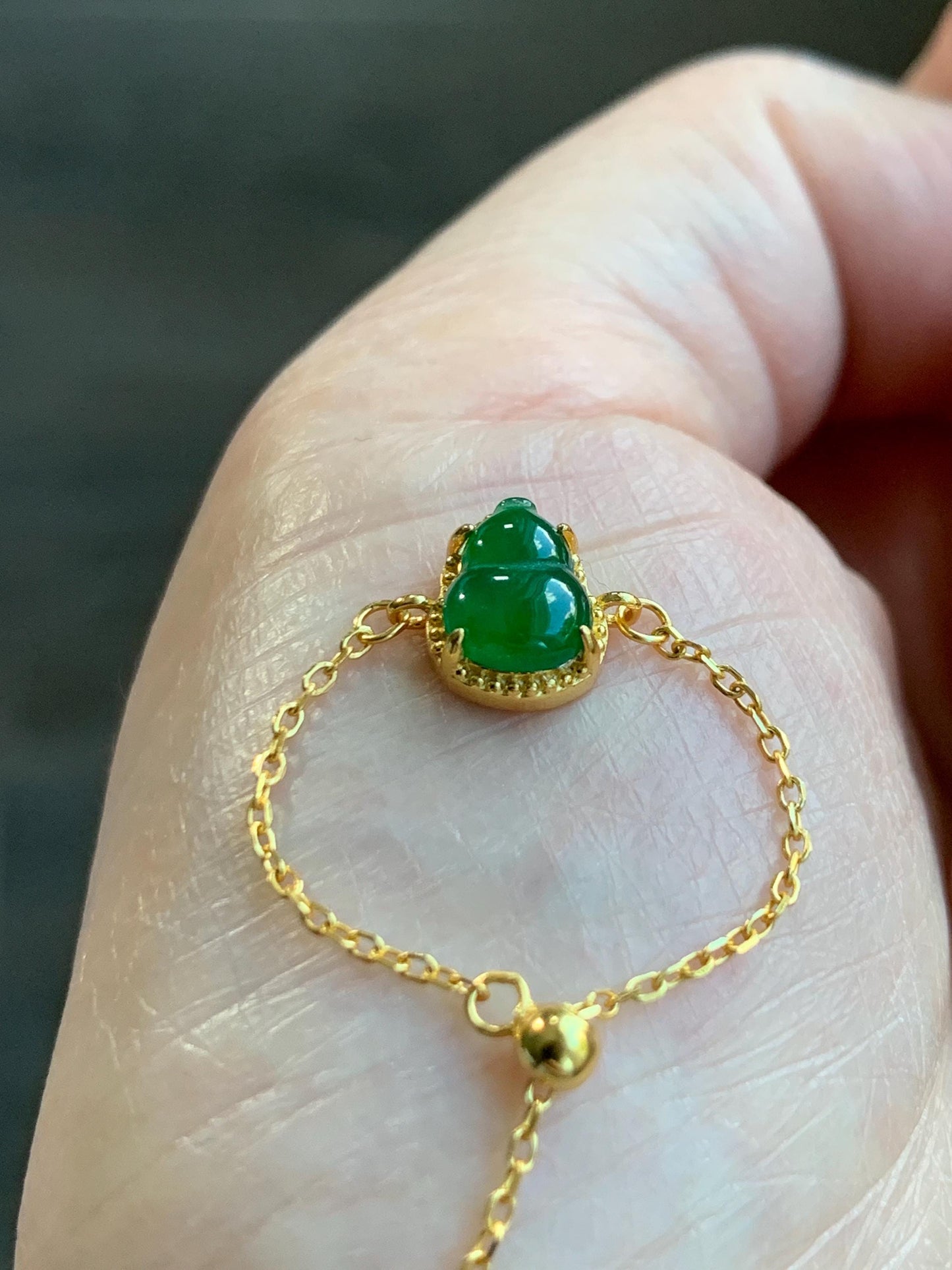 Natural Guatemalan Grade A Icy Vibrant Green Jade Jadeite Gourd Hulu Petite Chain Ring Sterling Silver Adjustable 天然冰危绿翡翠葫芦镶嵌戒链戒指 WHL65A