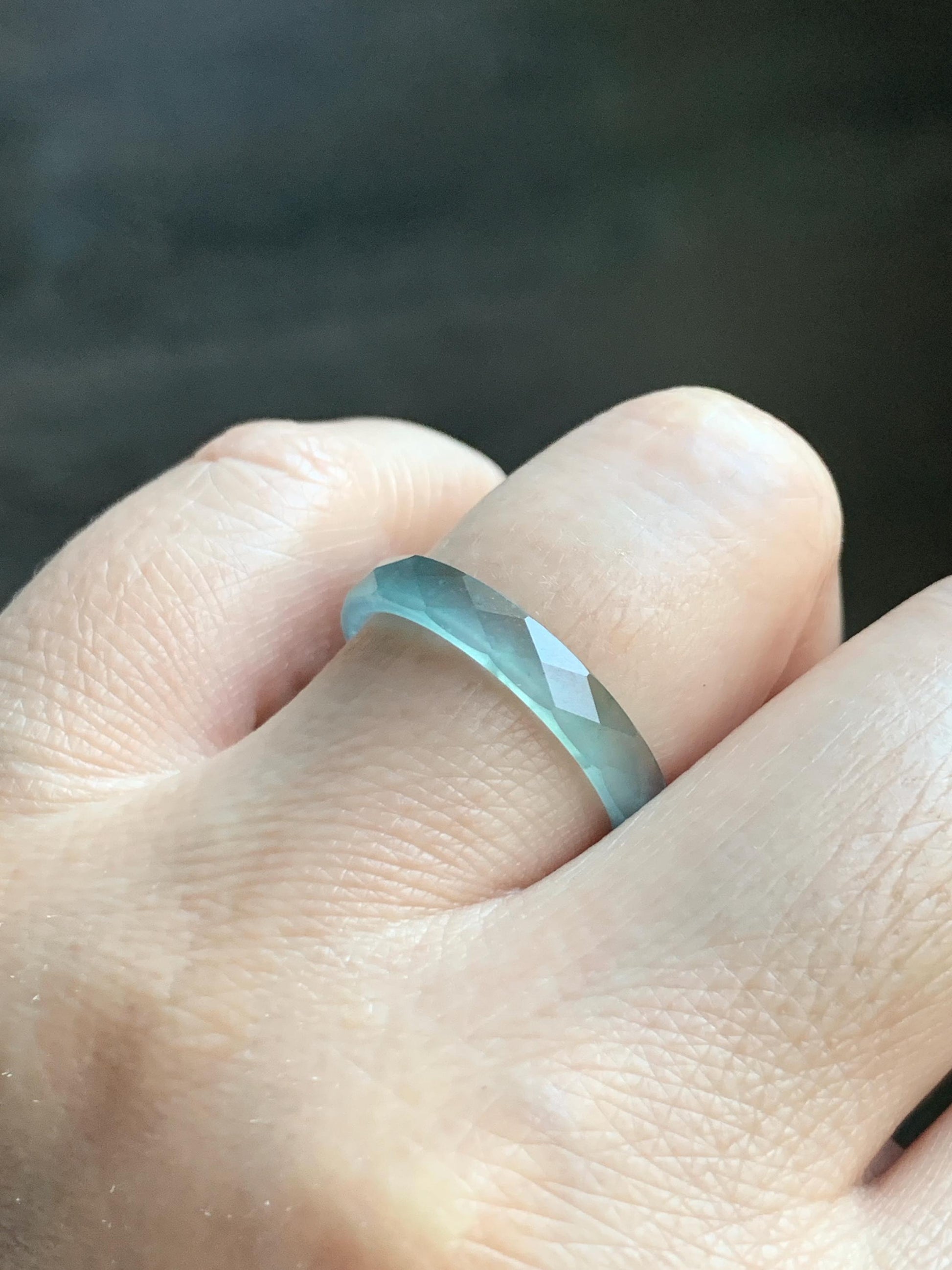 Natural Grade A Guatemalan Icy Highly Translucent Light Teal Green Jade Jadeite Diamond Faceted Band Ring Size 9 天然冰危浅绿起光翡翠切割面戒圈 QGW220A