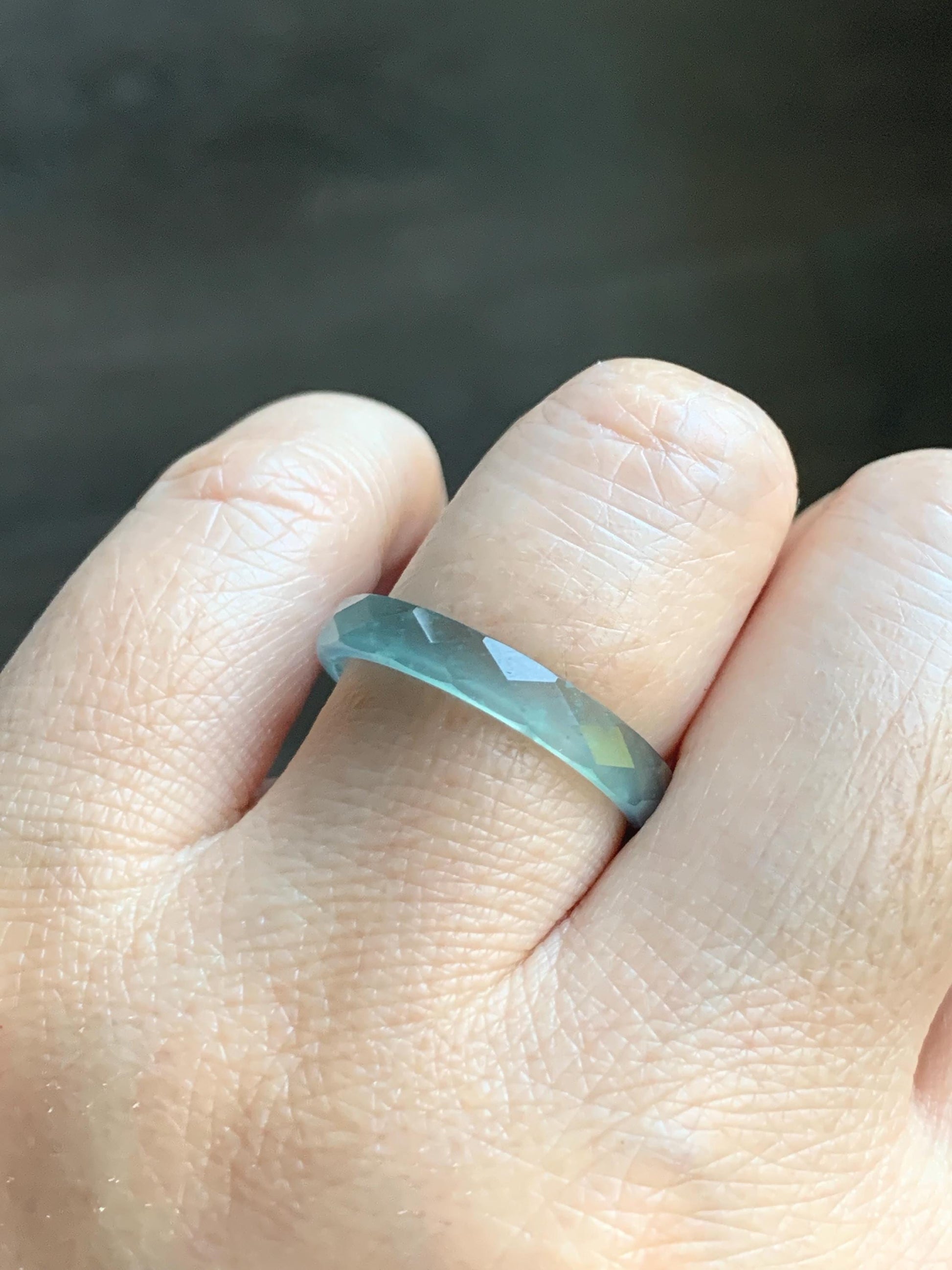 Natural Grade A Guatemalan Icy Highly Translucent Light Teal Green Jade Jadeite Diamond Faceted Band Ring Size 9 天然冰危浅绿起光翡翠切割面戒圈 QGW220A