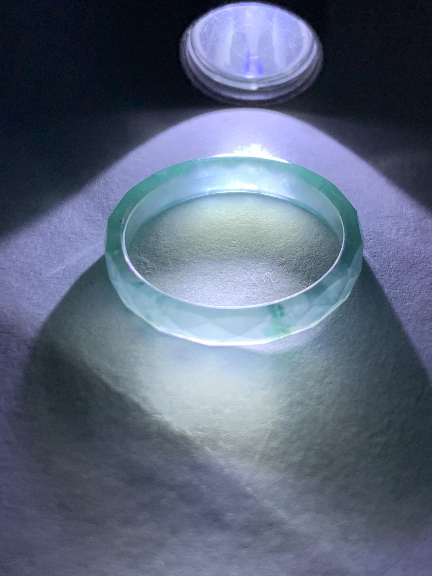 Natural Grade A Guatemalan Icy Highly Translucent Light Teal Green Jade Jadeite Diamond Faceted Band Ring Size 9 天然冰危浅绿起光翡翠切割面戒圈 QGW220A