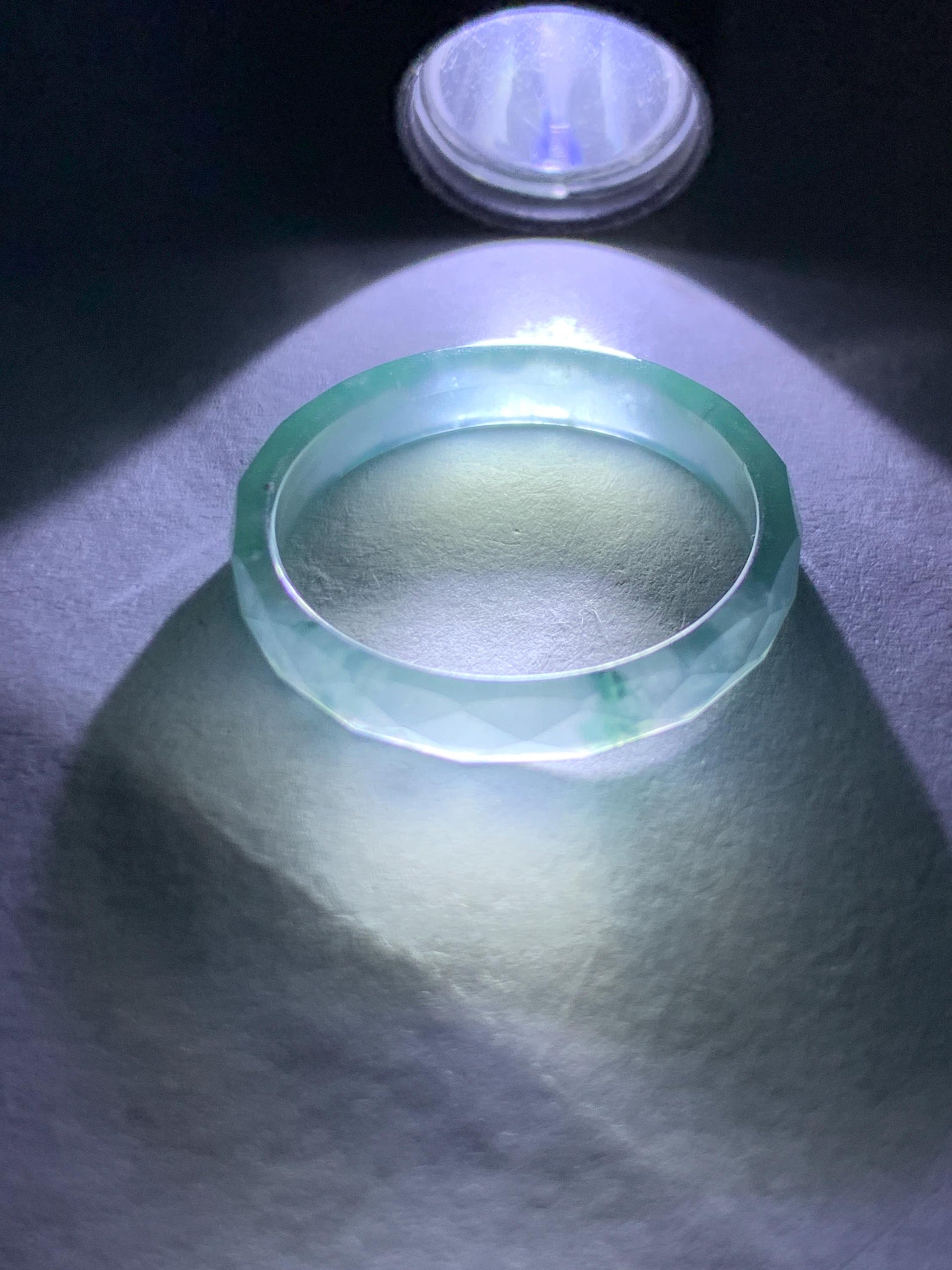Natural Grade A Guatemalan Icy Highly Translucent Light Teal Green Jade Jadeite Diamond Faceted Band Ring Size 9 天然冰危浅绿起光翡翠切割面戒圈 QGW220A