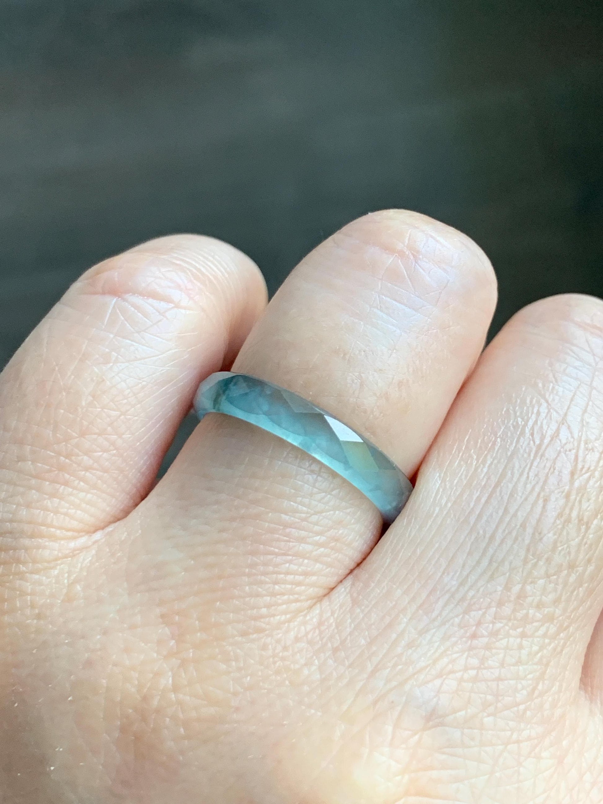 Natural Grade A Guatemalan Icy Highly Translucent Light Teal Green Jade Jadeite Diamond Faceted Band Ring Size 8 天然冰危浅绿起光翡翠切割面戒圈 QGW220B