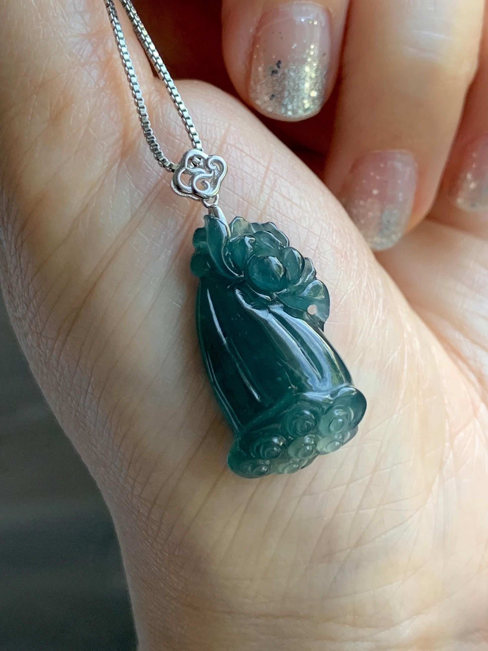 Natural Grade A Guatemalan Icy Translucent Dark Teal Blue Jade Jadeite Lotus Flower Lotus Pod Pendant Sterling Silver 天然冰危深蓝翡翠莲花莲蓬吊坠 WHP280D