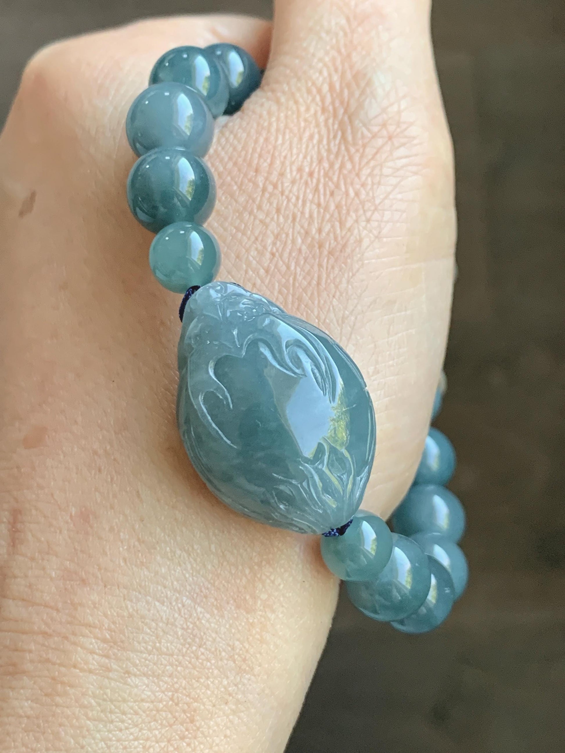 Natural Grade A Guatemalan Icy Translucent Dusty Teal Blue Jade Jadeite Dragon Turtle Beaded Bracelet 7” 37g 天然冰危灰蓝翡翠龙龟圆珠手串 HLG208