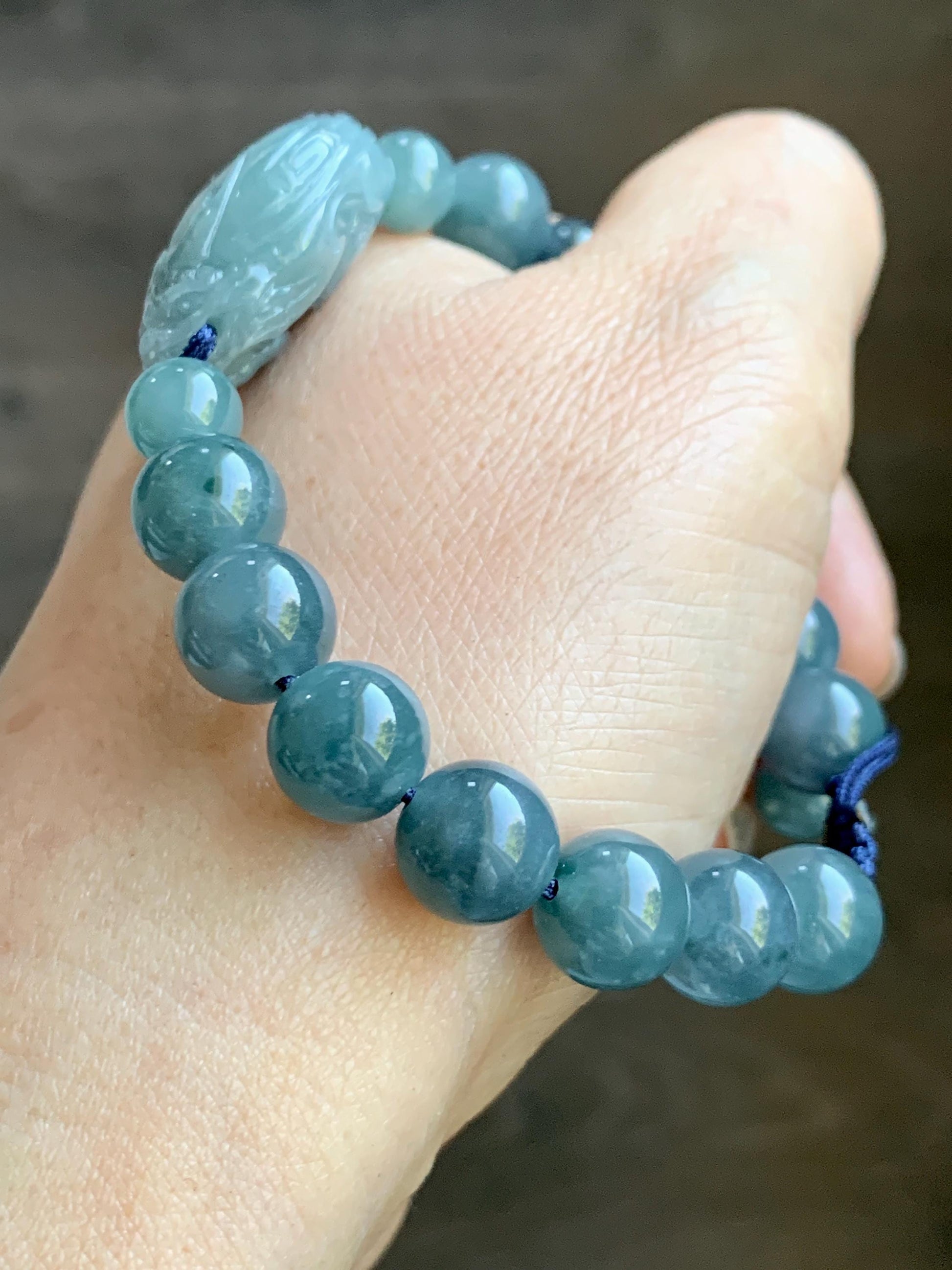 Natural Grade A Guatemalan Icy Translucent Dusty Teal Blue Jade Jadeite Dragon Turtle Beaded Bracelet 7” 37g 天然冰危灰蓝翡翠龙龟圆珠手串 HLG208