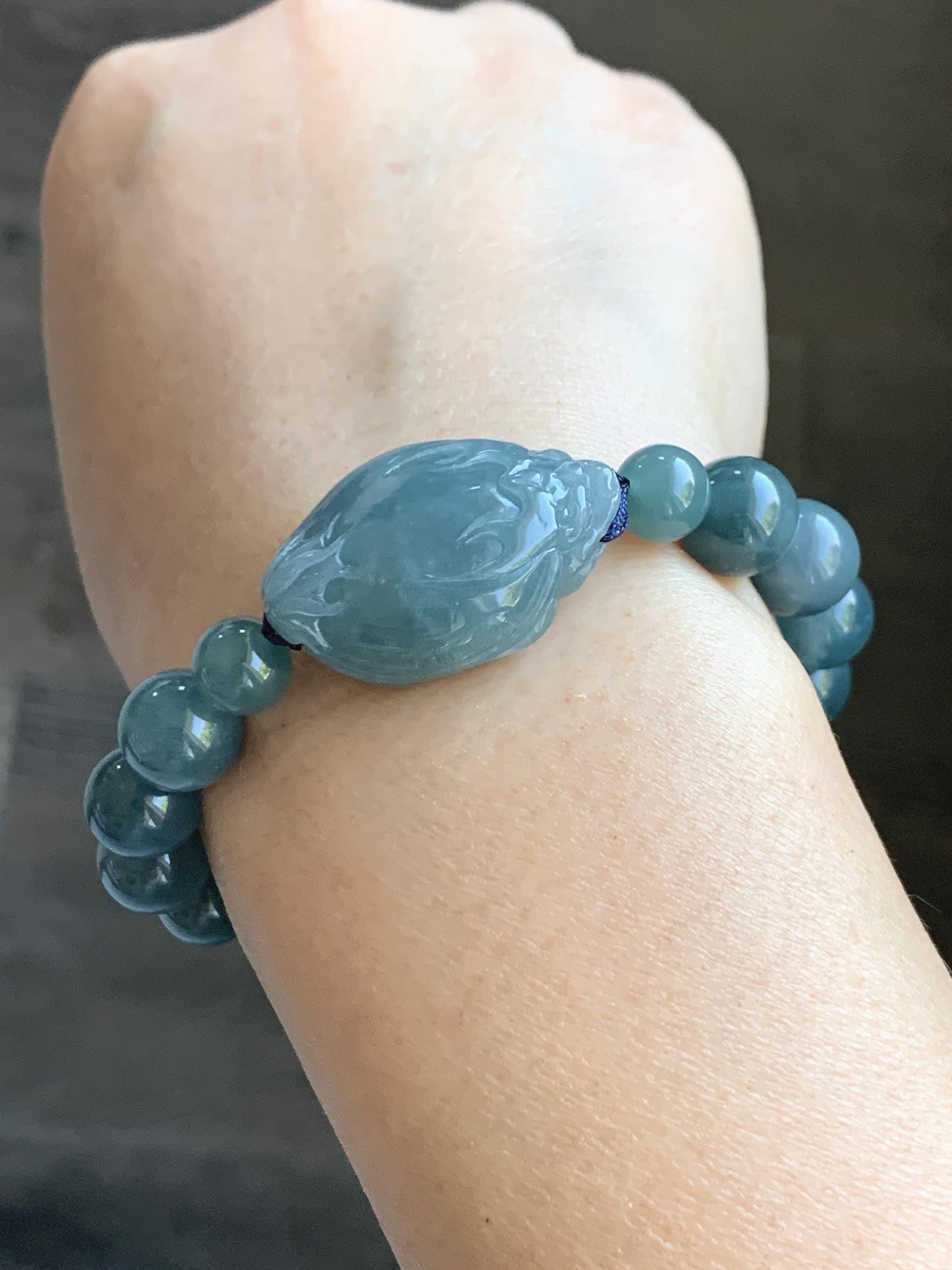 Natural Grade A Guatemalan Icy Translucent Dusty Teal Blue Jade Jadeite Dragon Turtle Beaded Bracelet 7” 37g 天然冰危灰蓝翡翠龙龟圆珠手串 HLG208