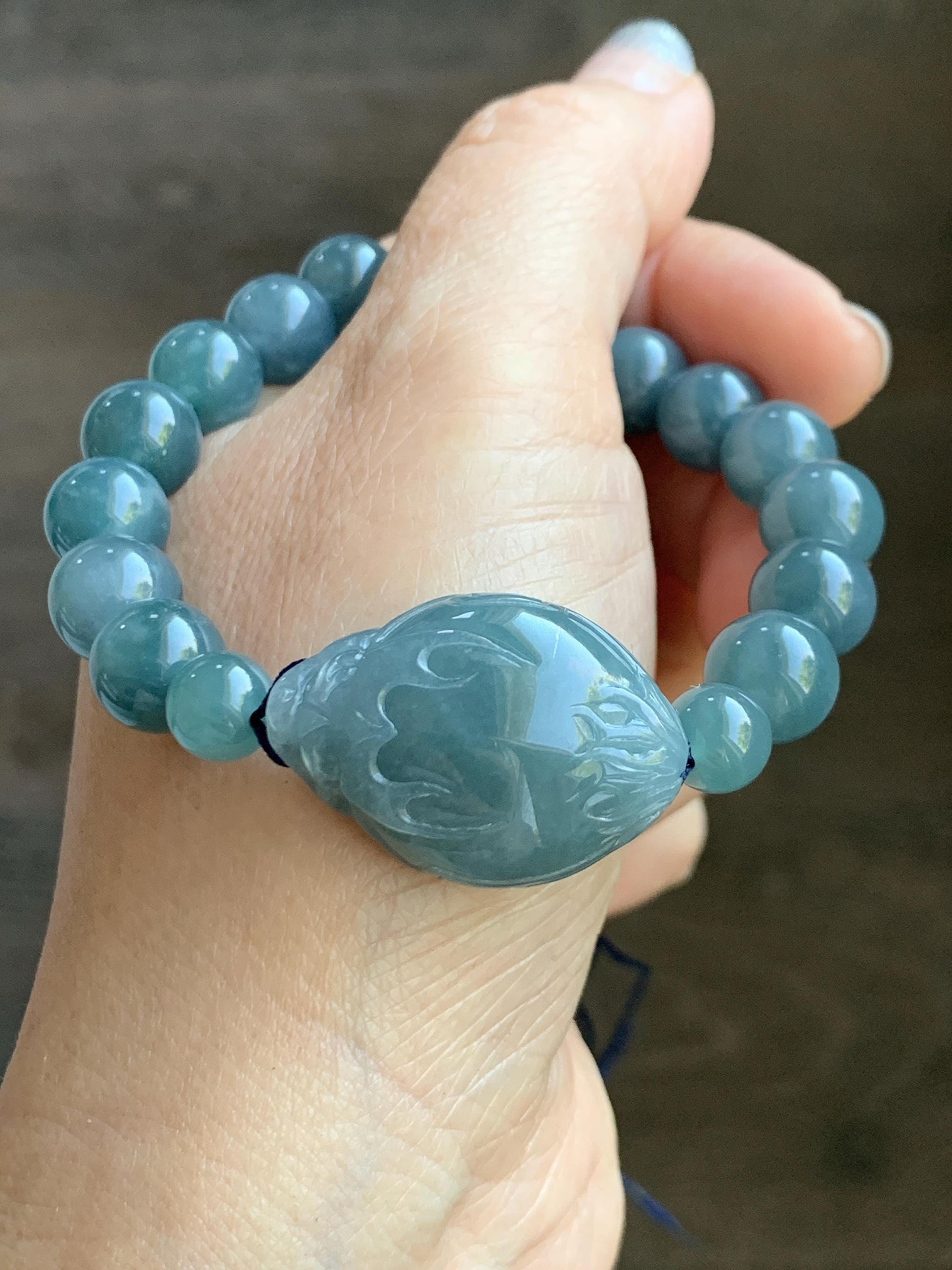 Natural Grade A Guatemalan Icy Translucent Dusty Teal Blue Jade Jadeite Dragon Turtle Beaded Bracelet 7” 37g 天然冰危灰蓝翡翠龙龟圆珠手串 HLG208
