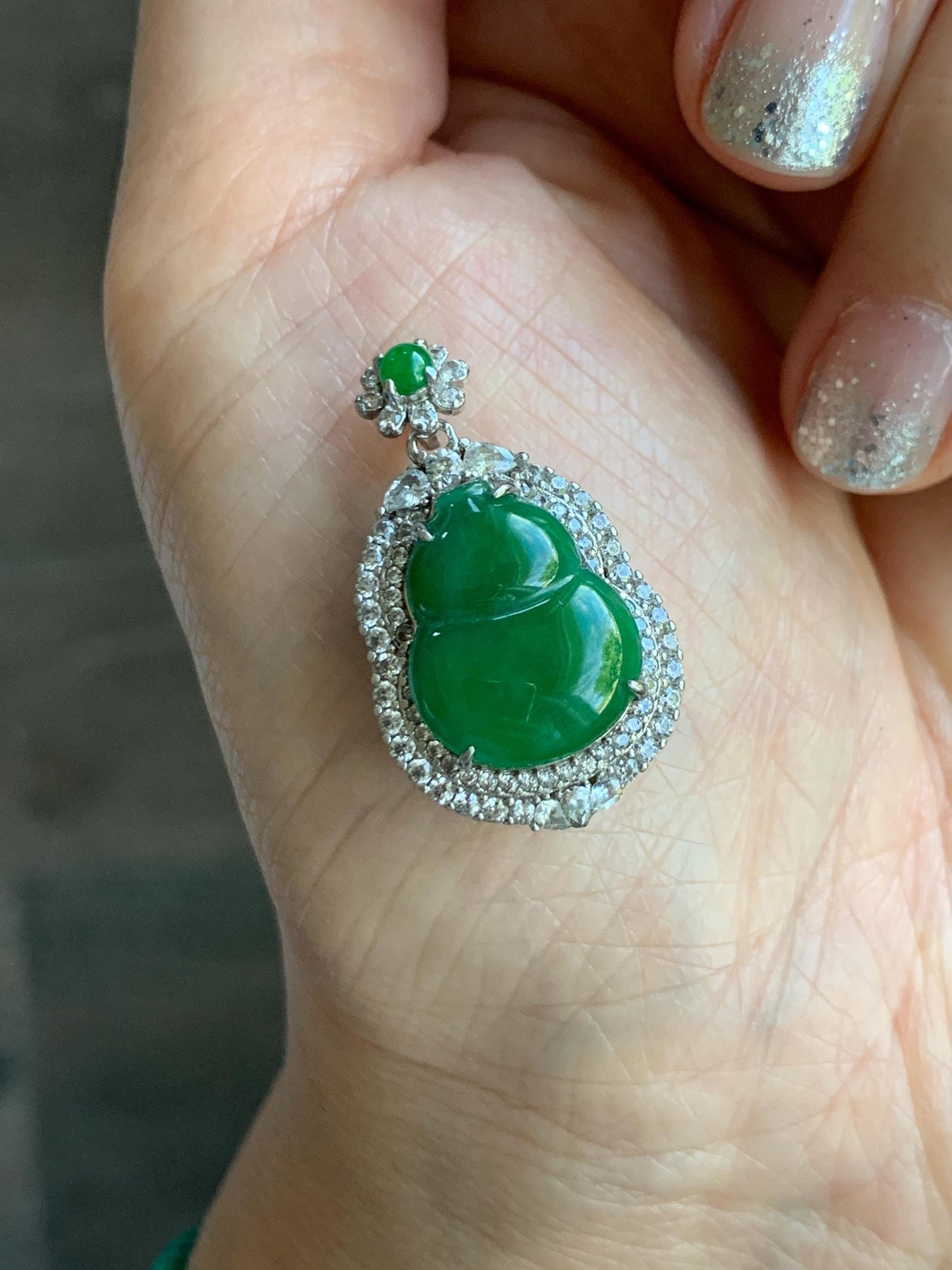 Natural Grade A Guatemalan Icy Translucent Vibrant Green Jade Jadeite Gourd Hulu Pendant Sterling Silver 5g 天然冰危绿翡翠葫芦吊坠 XMH330A