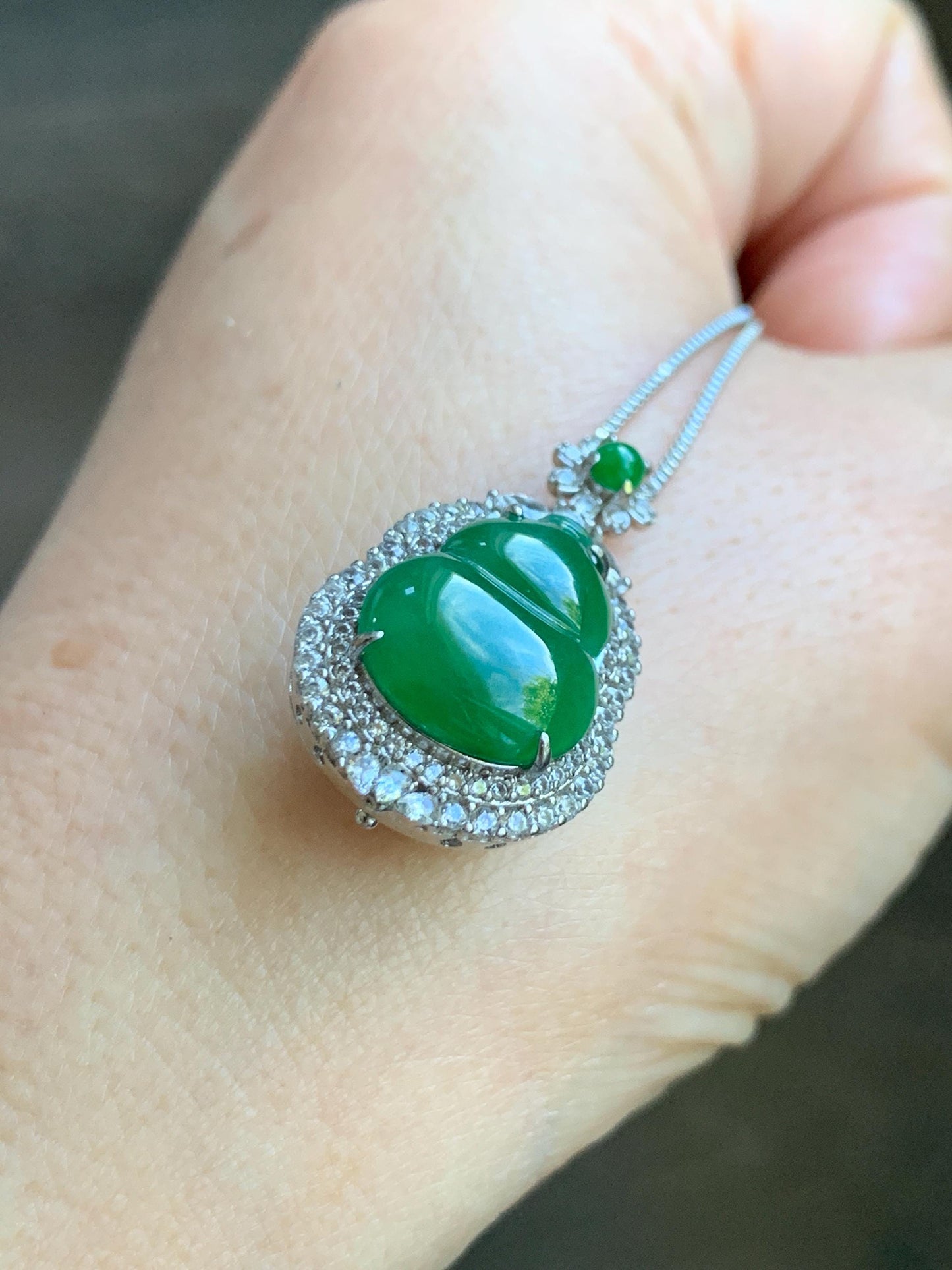 Natural Grade A Guatemalan Icy Translucent Vibrant Green Jade Jadeite Gourd Hulu Pendant Sterling Silver 5g 天然冰危绿翡翠葫芦吊坠 XMH330A